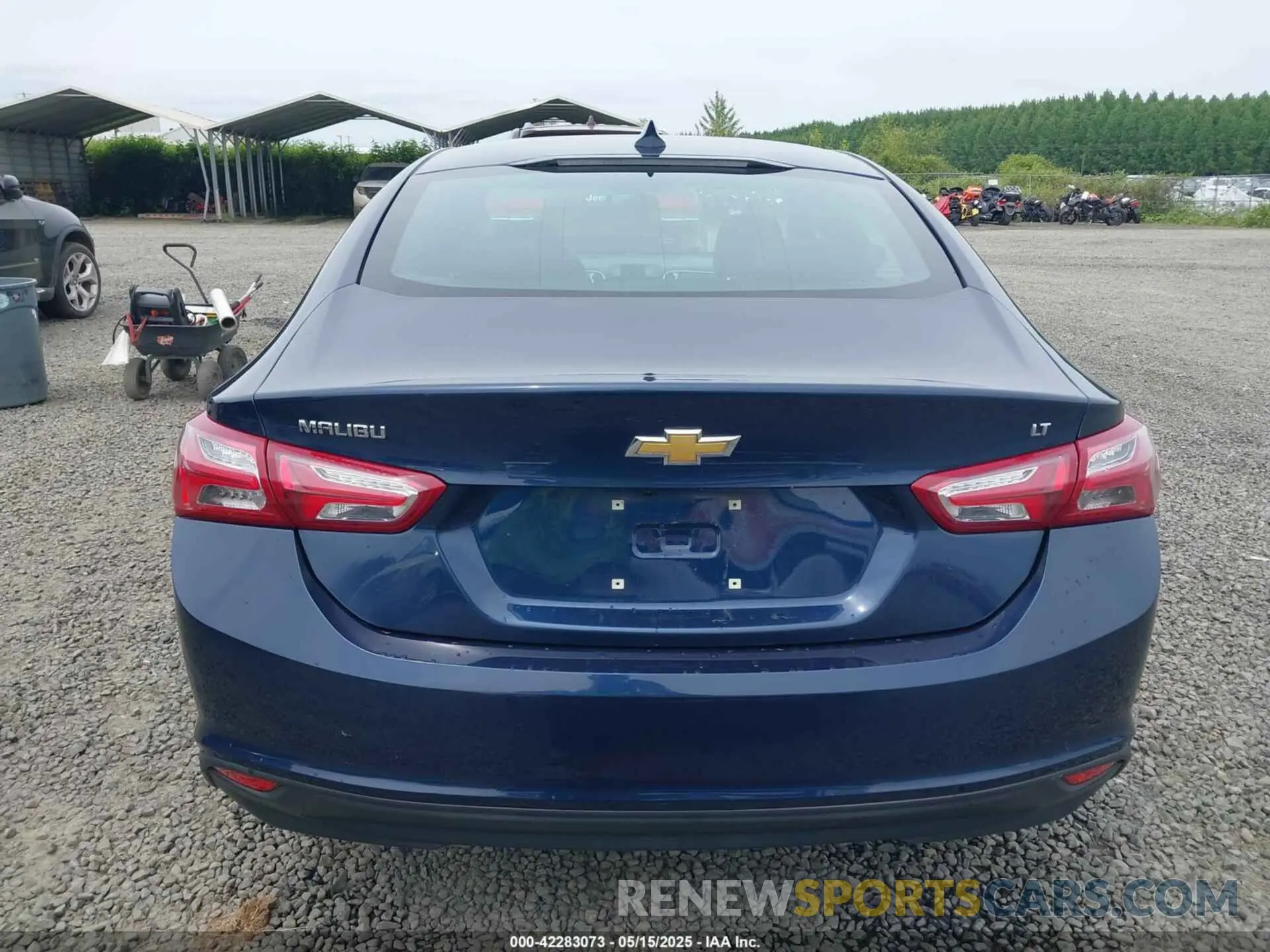 17 Photograph of a damaged car 1G1ZD5ST1NF184829 CHEVROLET MALIBU 2022