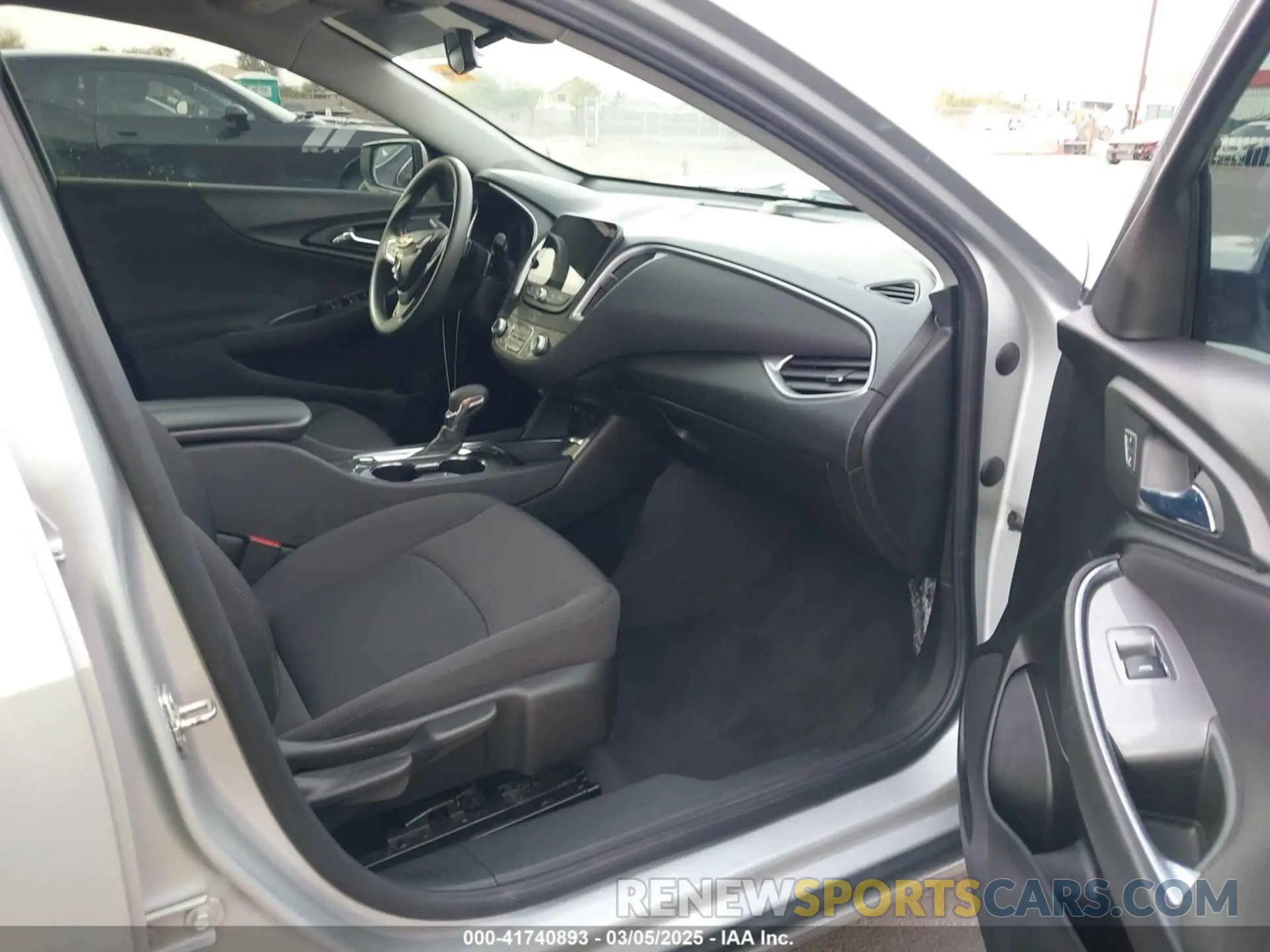 5 Photograph of a damaged car 1G1ZD5ST2NF110447 CHEVROLET MALIBU 2022