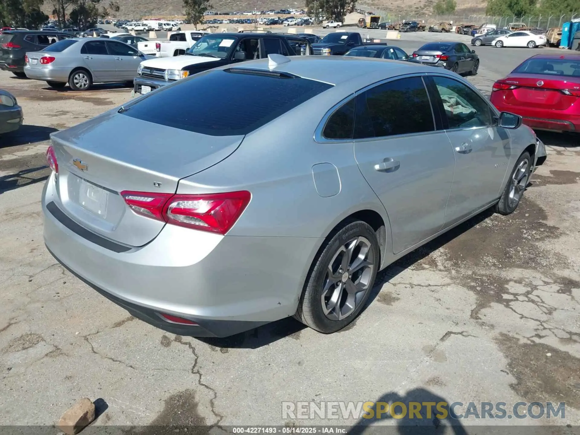 4 Photograph of a damaged car 1G1ZD5ST2NF112893 CHEVROLET MALIBU 2022