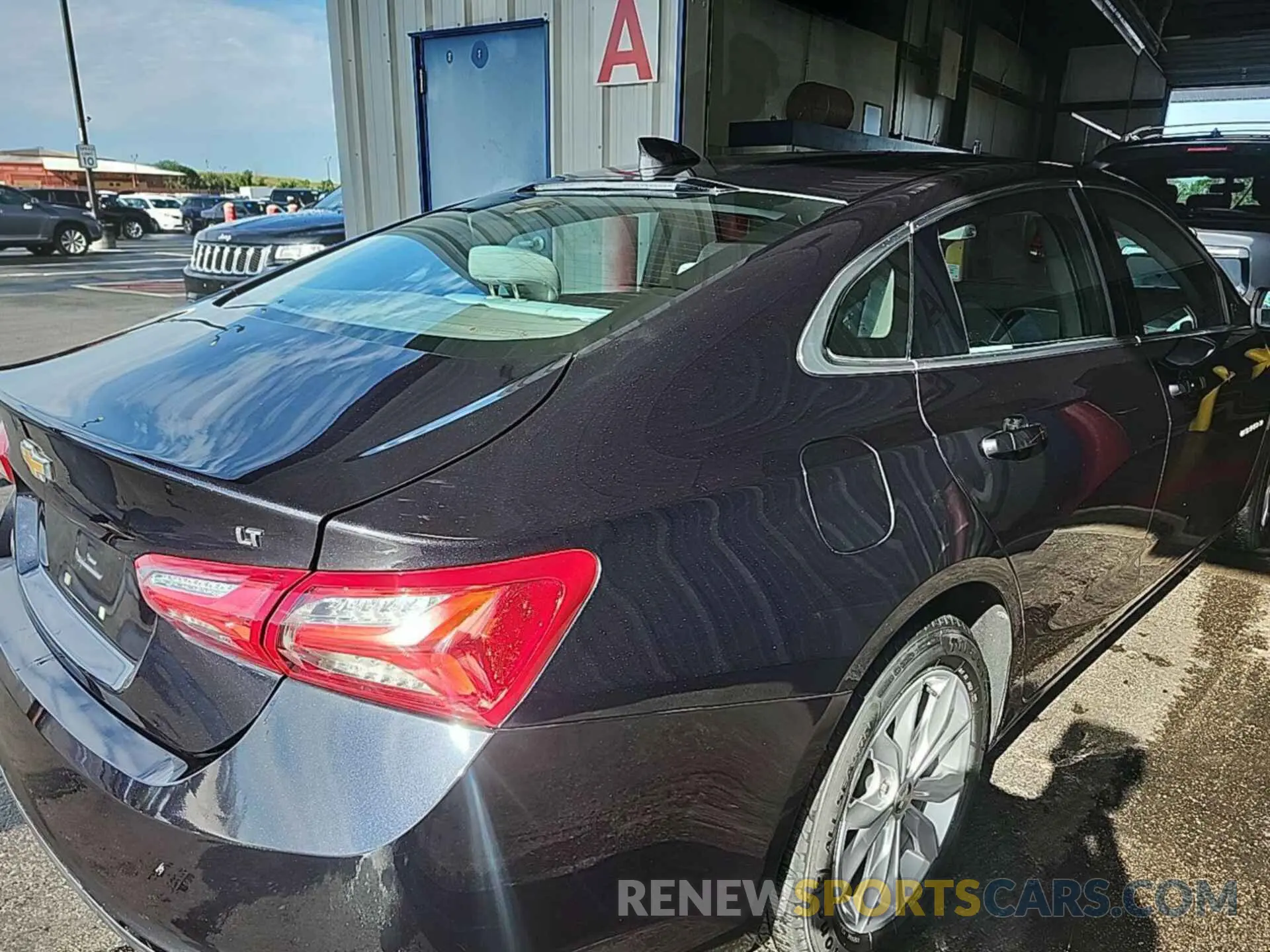 11 Photograph of a damaged car 1G1ZD5ST2NF145831 CHEVROLET MALIBU 2022