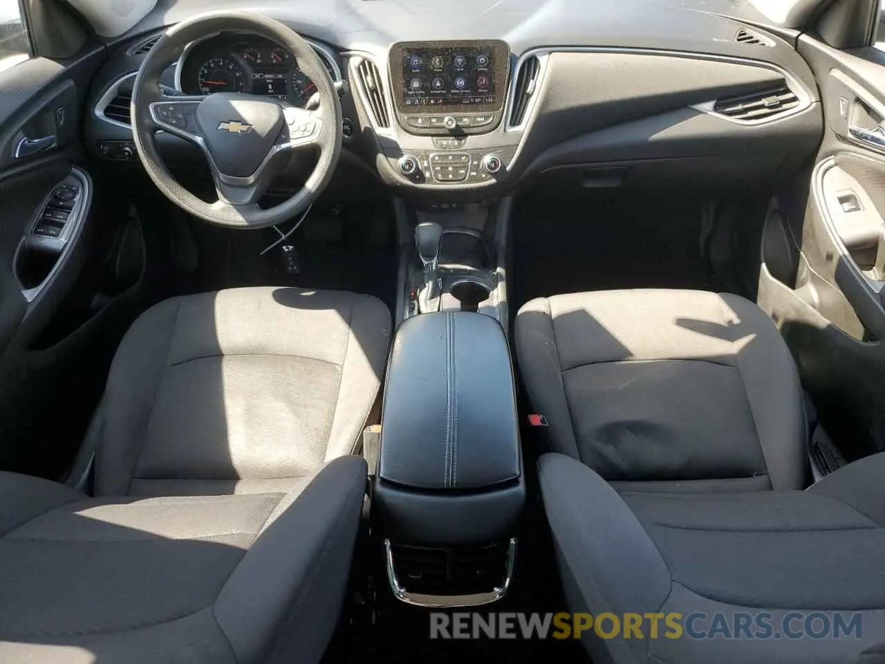 8 Photograph of a damaged car 1G1ZD5ST2NF173175 CHEVROLET MALIBU 2022