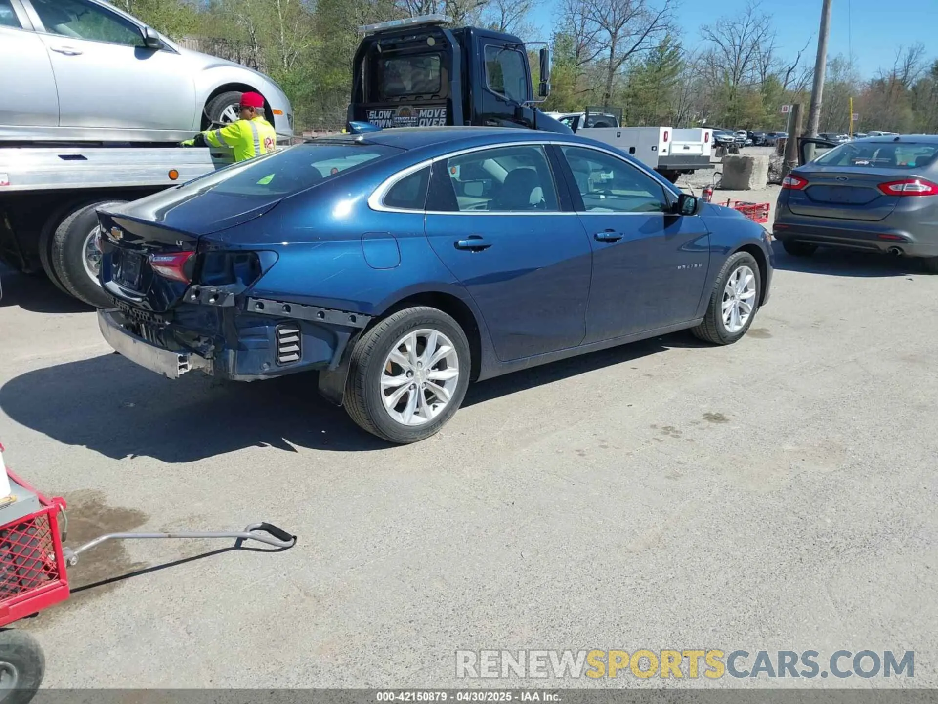4 Photograph of a damaged car 1G1ZD5ST3NF104740 CHEVROLET MALIBU 2022