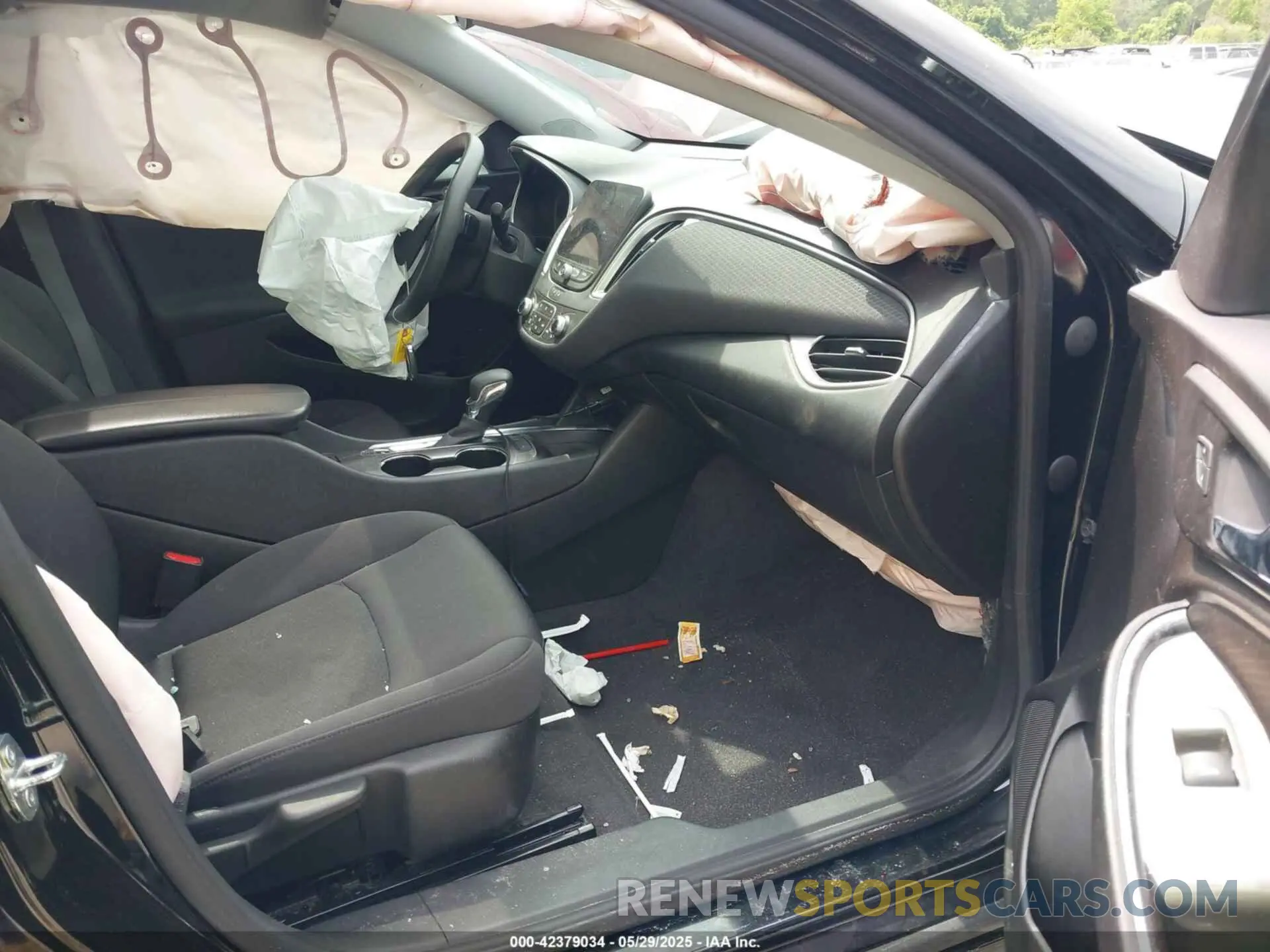 5 Photograph of a damaged car 1G1ZD5ST3NF108755 CHEVROLET MALIBU 2022