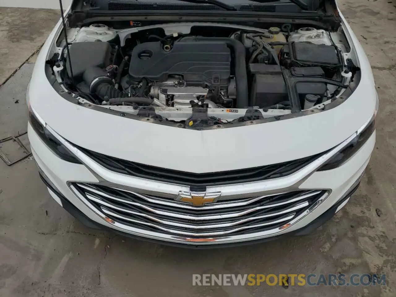 11 Photograph of a damaged car 1G1ZD5ST3NF110196 CHEVROLET MALIBU 2022