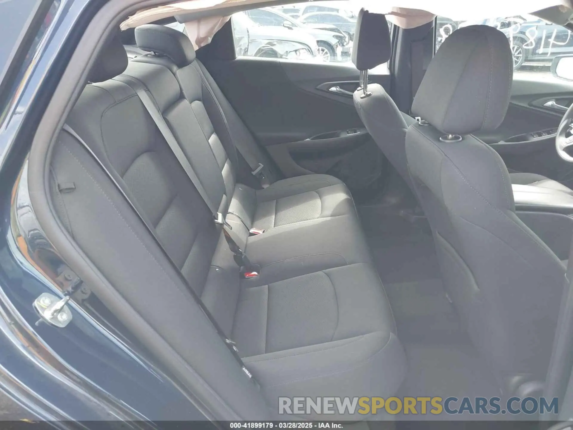 8 Photograph of a damaged car 1G1ZD5ST3NF117648 CHEVROLET MALIBU 2022