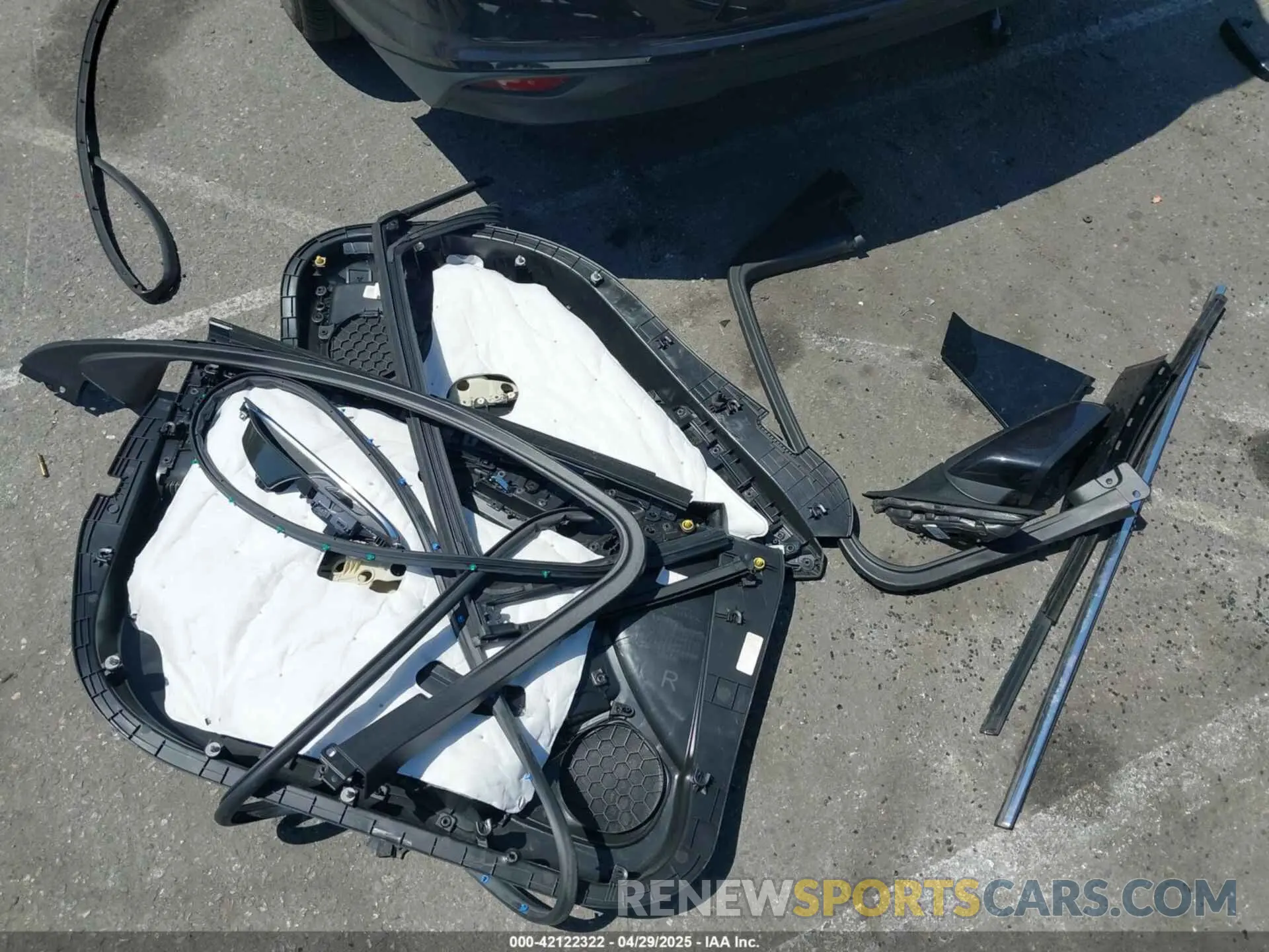 12 Photograph of a damaged car 1G1ZD5ST3NF120789 CHEVROLET MALIBU 2022