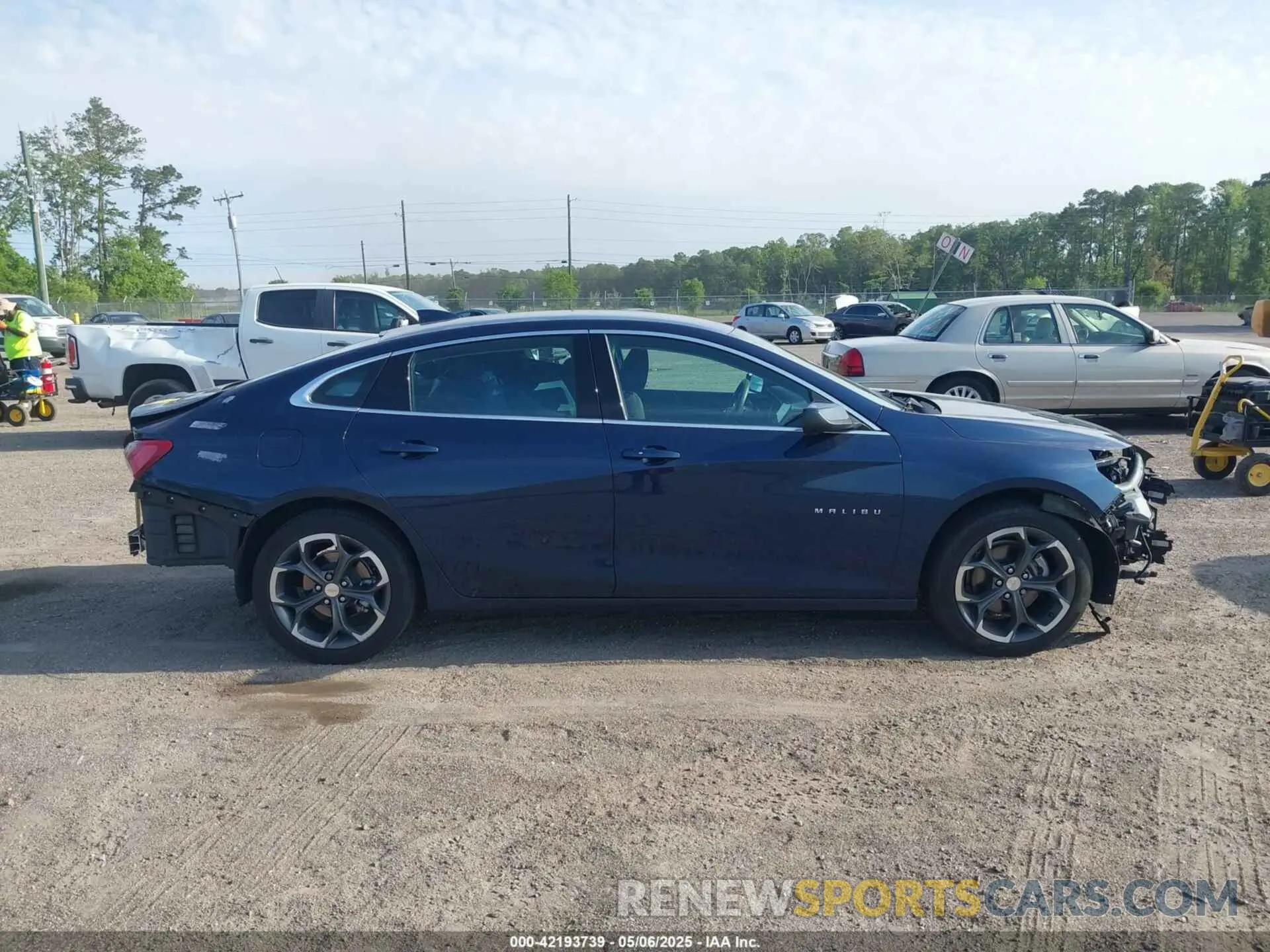 13 Photograph of a damaged car 1G1ZD5ST3NF145191 CHEVROLET MALIBU 2022