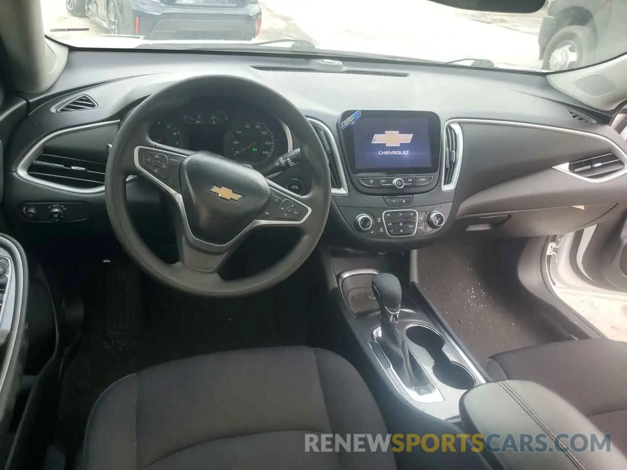 8 Photograph of a damaged car 1G1ZD5ST3NF156983 CHEVROLET MALIBU 2022