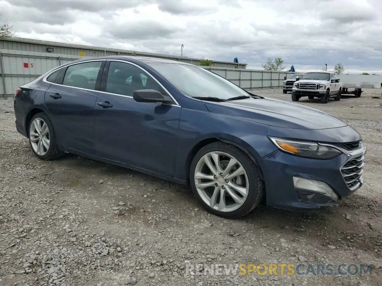 4 Photograph of a damaged car 1G1ZD5ST3NF169877 CHEVROLET MALIBU 2022