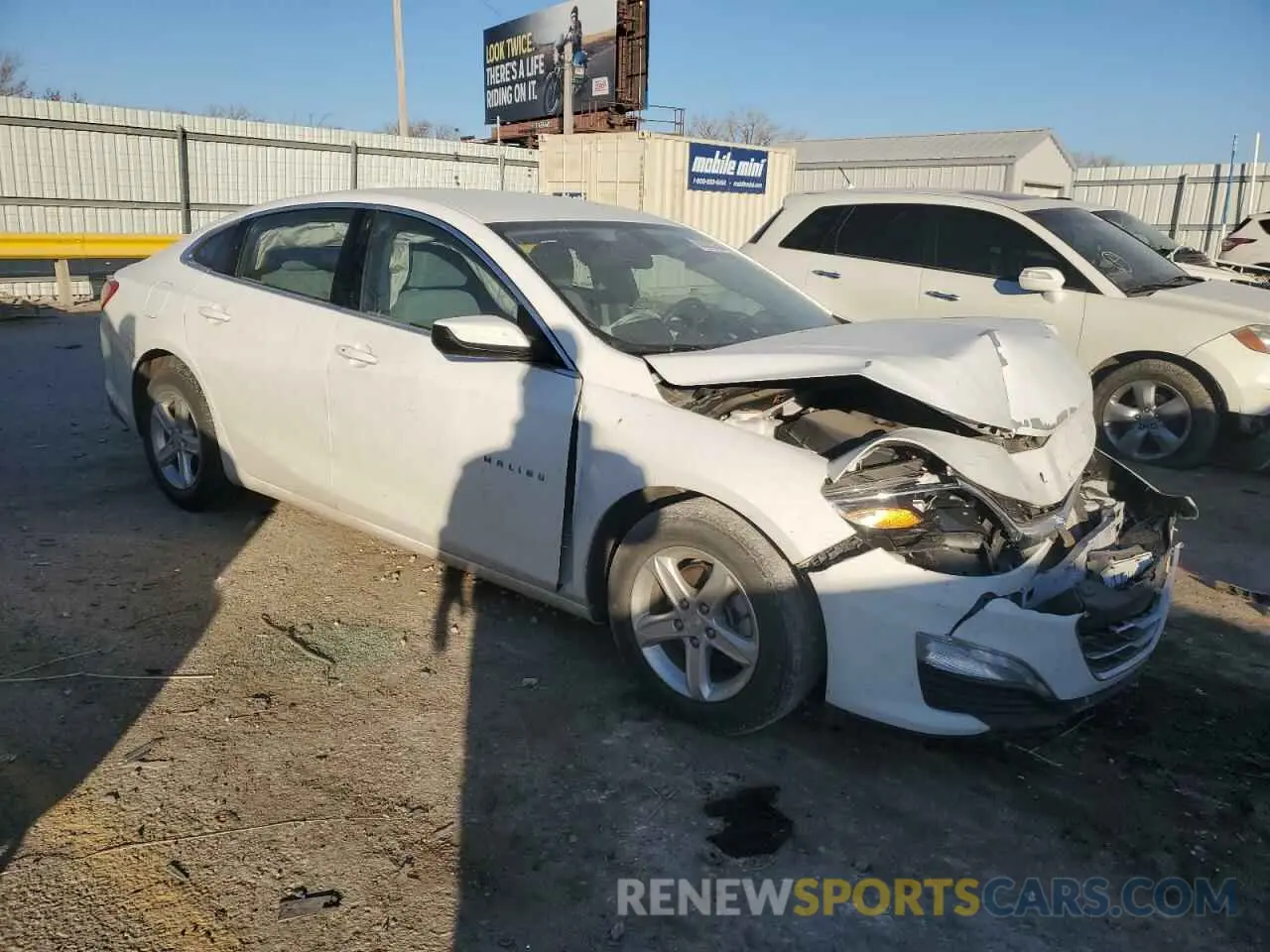 4 Photograph of a damaged car 1G1ZD5ST3NF175825 CHEVROLET MALIBU 2022