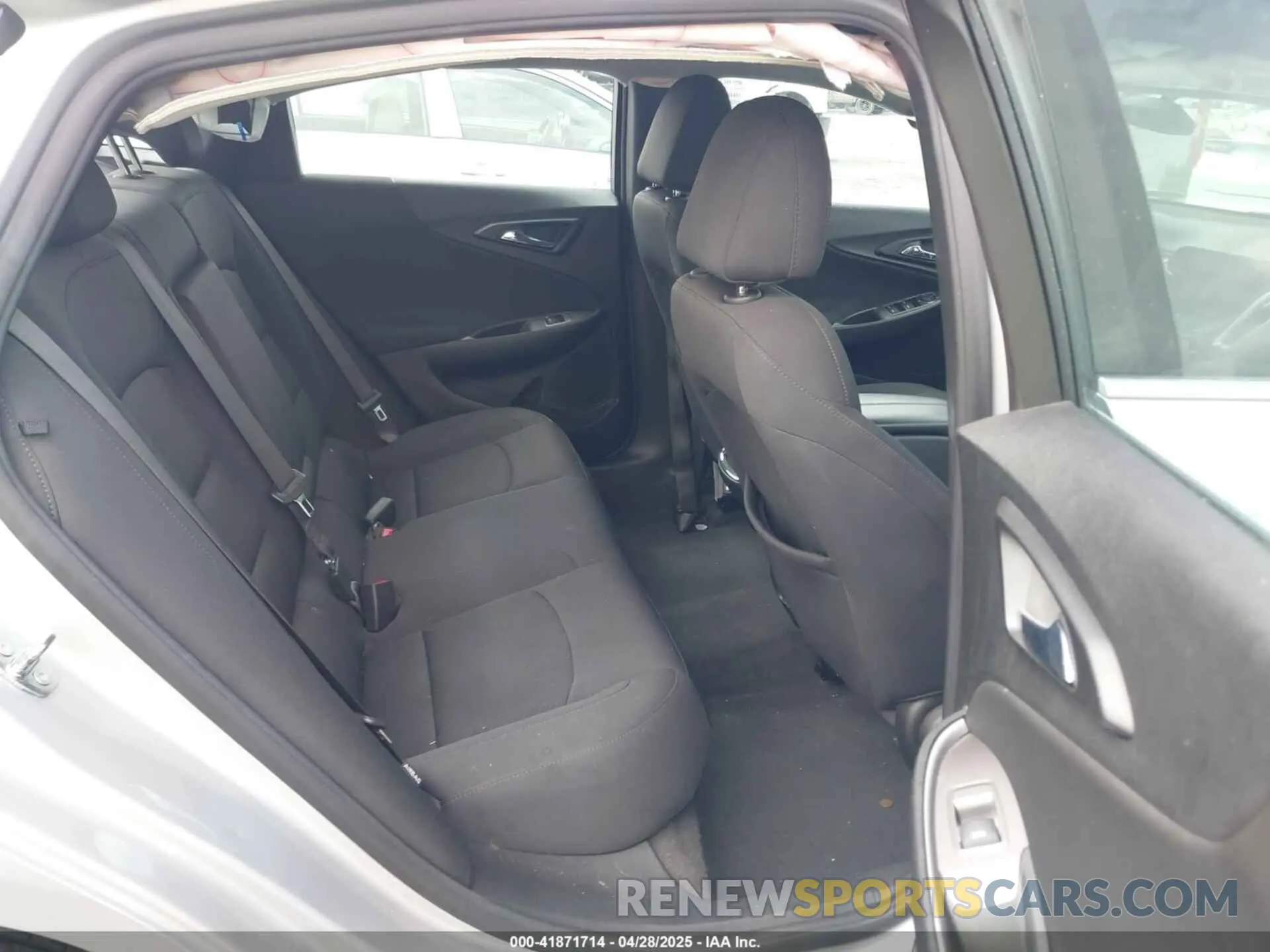 8 Photograph of a damaged car 1G1ZD5ST3NF177137 CHEVROLET MALIBU 2022