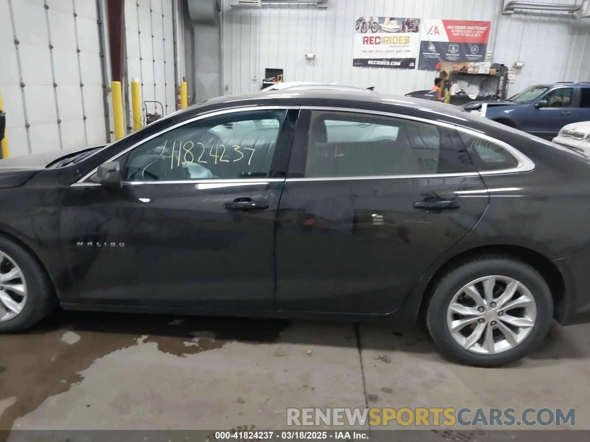 15 Photograph of a damaged car 1G1ZD5ST3NF196061 CHEVROLET MALIBU 2022