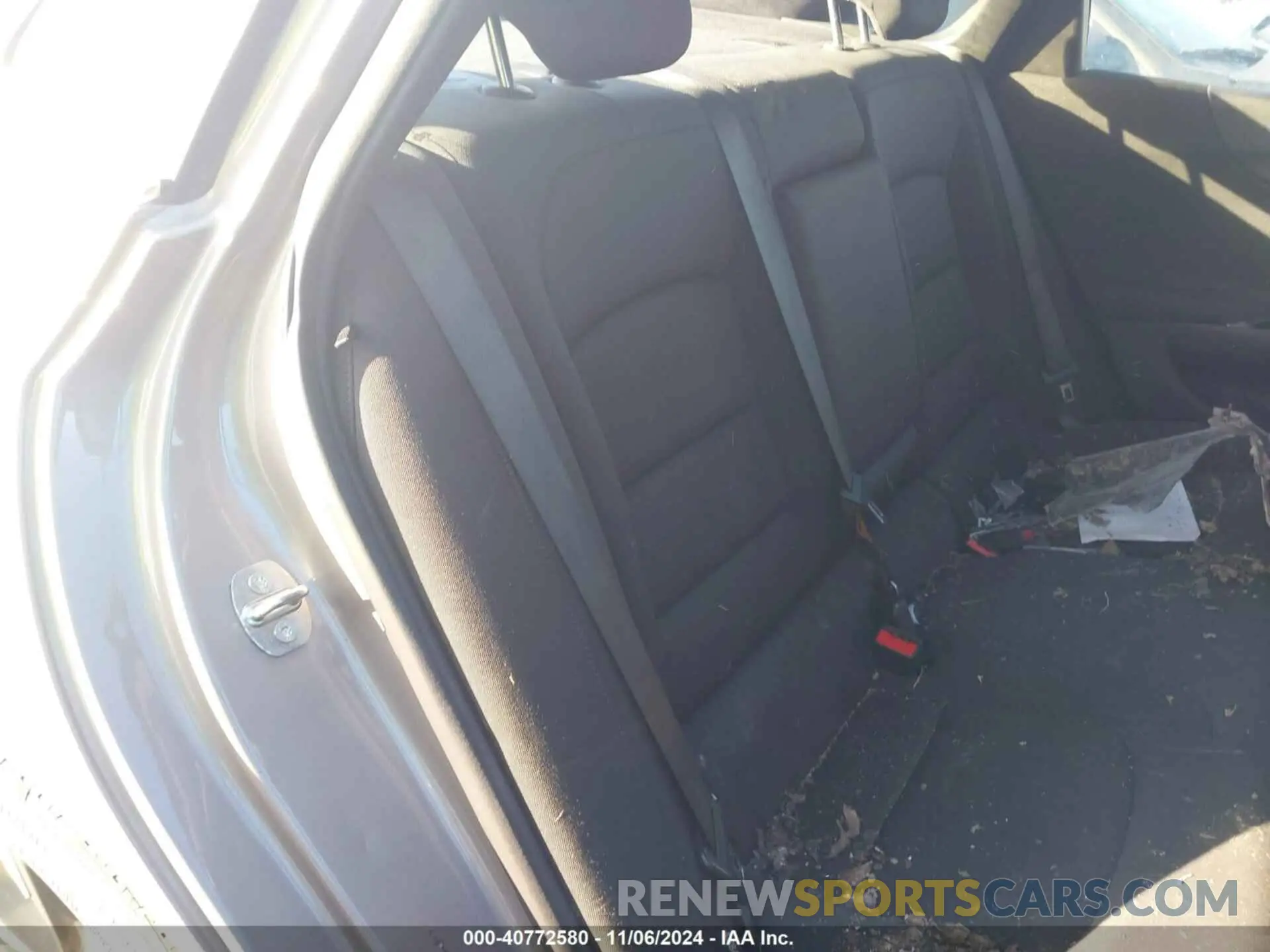 8 Photograph of a damaged car 1G1ZD5ST3NF201775 CHEVROLET MALIBU 2022
