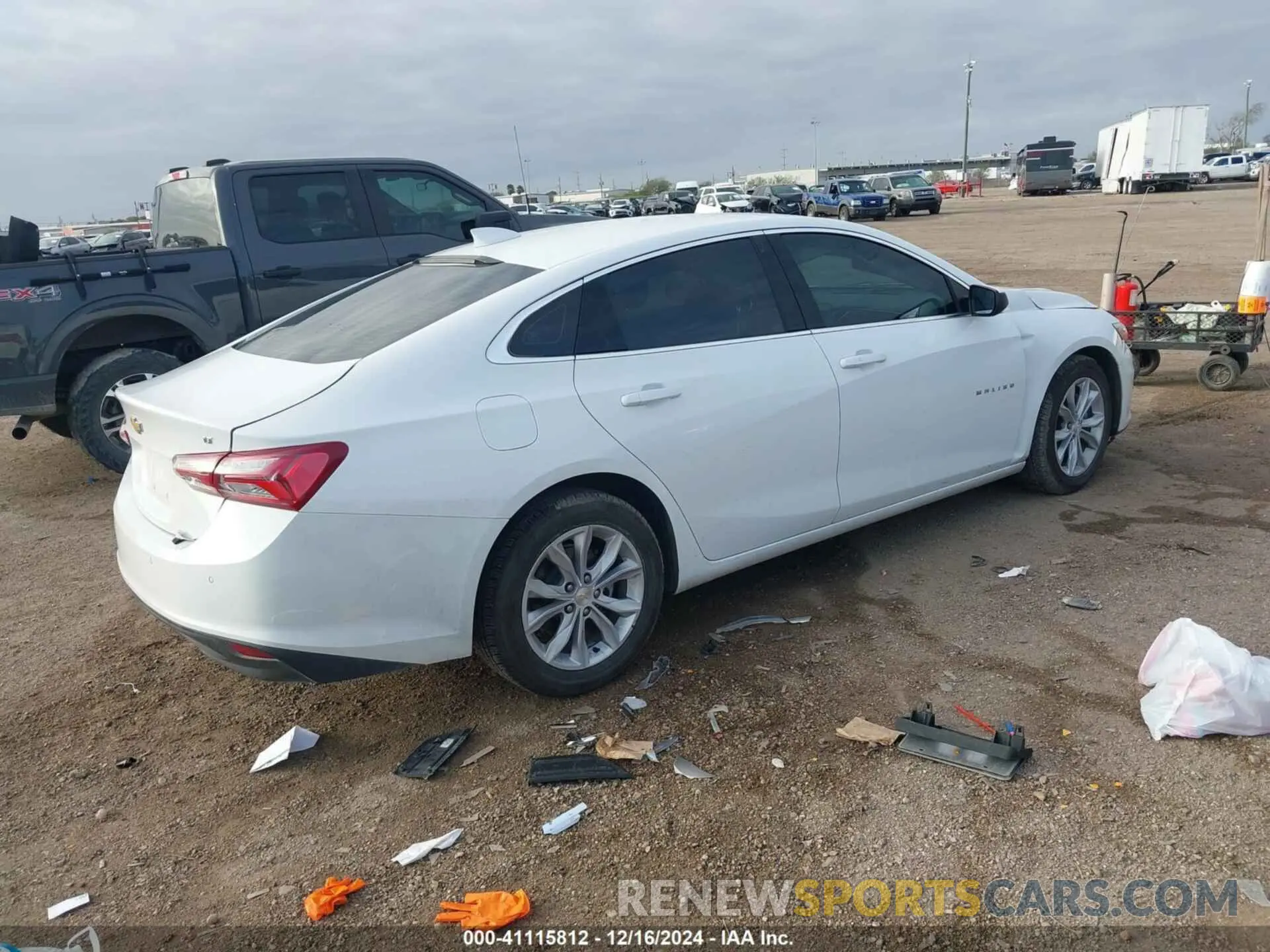 4 Photograph of a damaged car 1G1ZD5ST4NF107792 CHEVROLET MALIBU 2022
