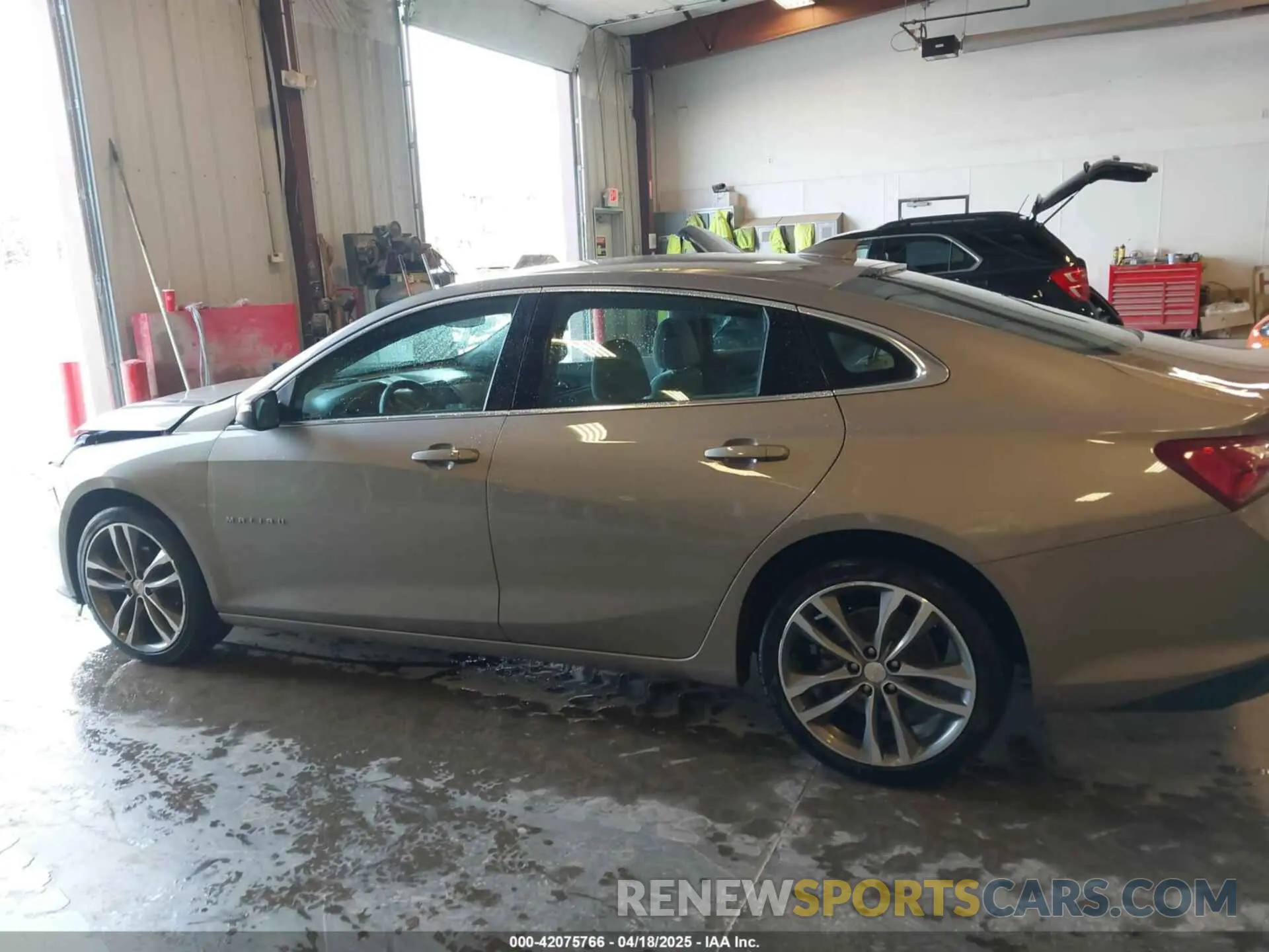 14 Photograph of a damaged car 1G1ZD5ST4NF109252 CHEVROLET MALIBU 2022