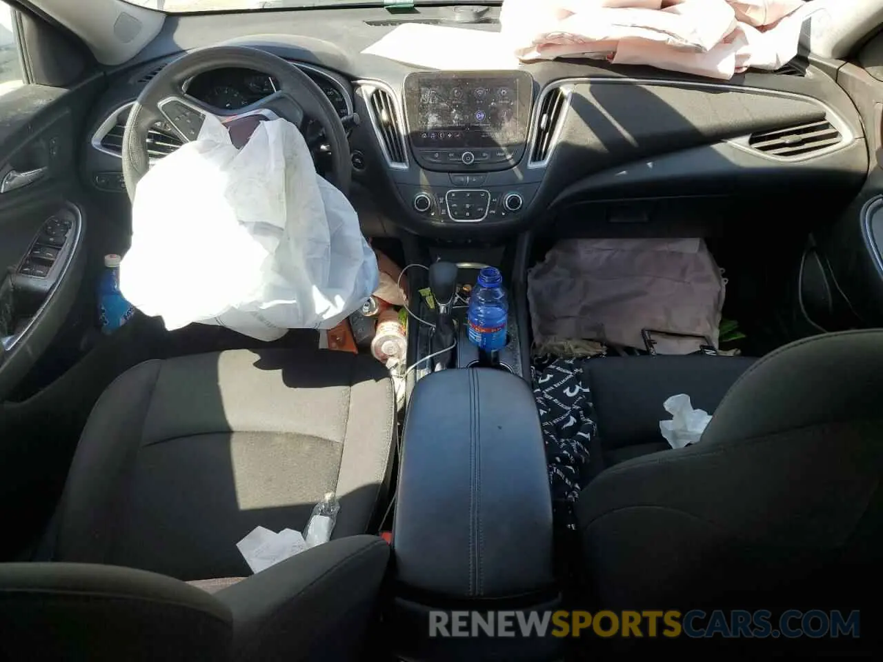 8 Photograph of a damaged car 1G1ZD5ST4NF125712 CHEVROLET MALIBU 2022
