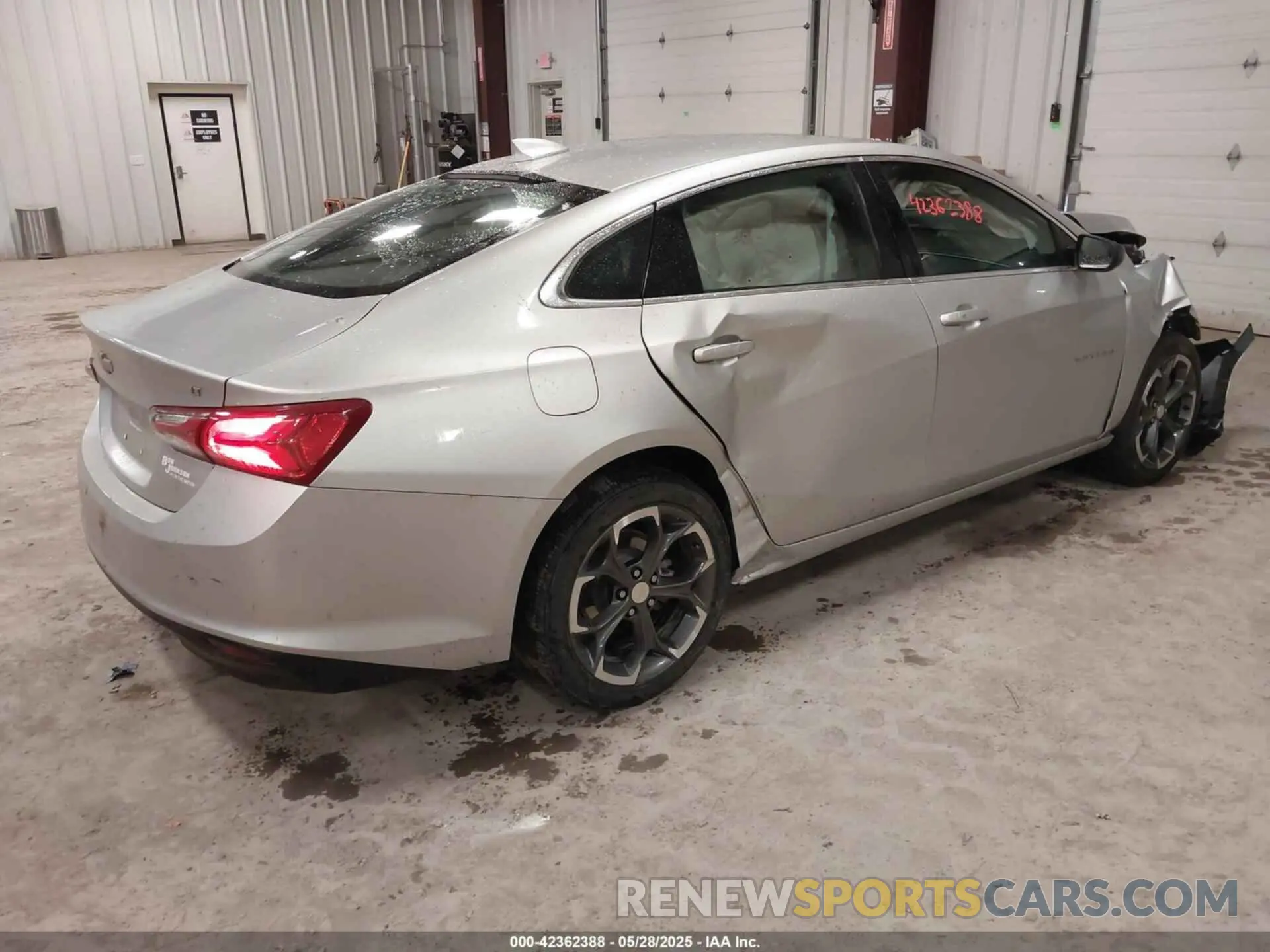 4 Photograph of a damaged car 1G1ZD5ST4NF126410 CHEVROLET MALIBU 2022