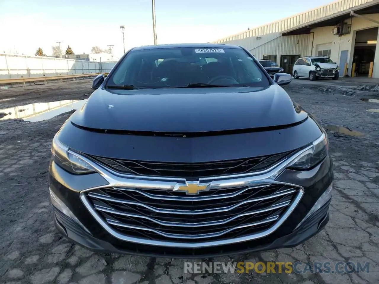 5 Photograph of a damaged car 1G1ZD5ST4NF127704 CHEVROLET MALIBU 2022