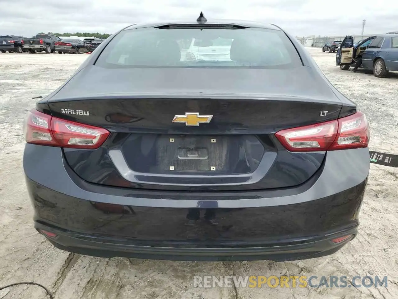 6 Photograph of a damaged car 1G1ZD5ST4NF130229 CHEVROLET MALIBU 2022