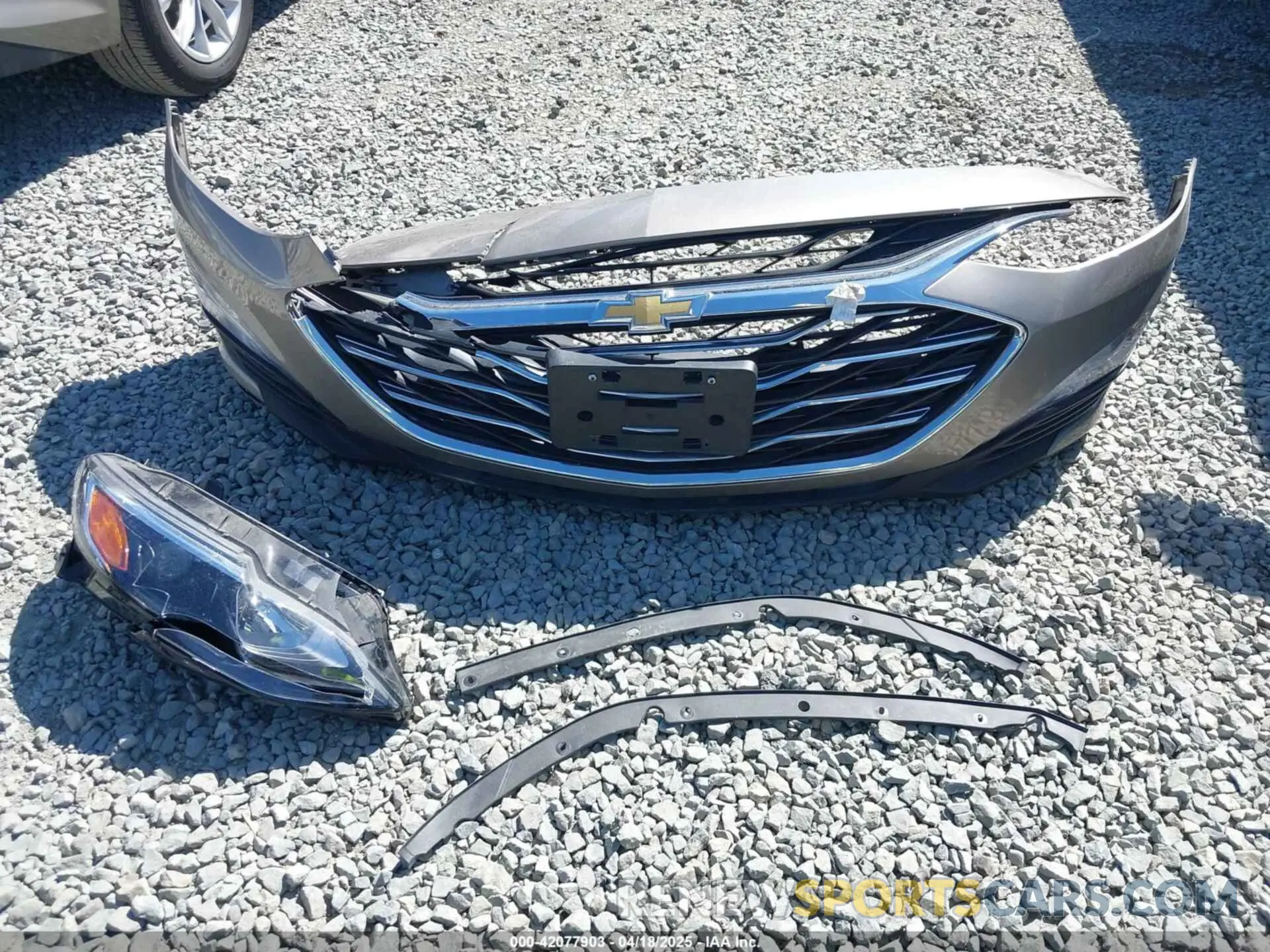 12 Photograph of a damaged car 1G1ZD5ST4NF136564 CHEVROLET MALIBU 2022