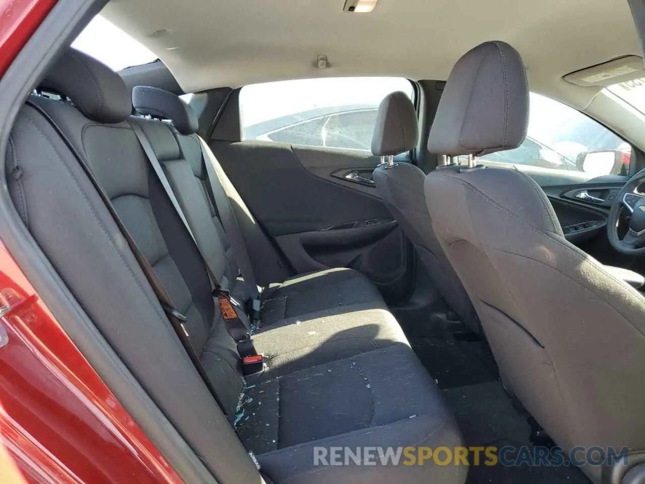 10 Photograph of a damaged car 1G1ZD5ST4NF157088 CHEVROLET MALIBU 2022