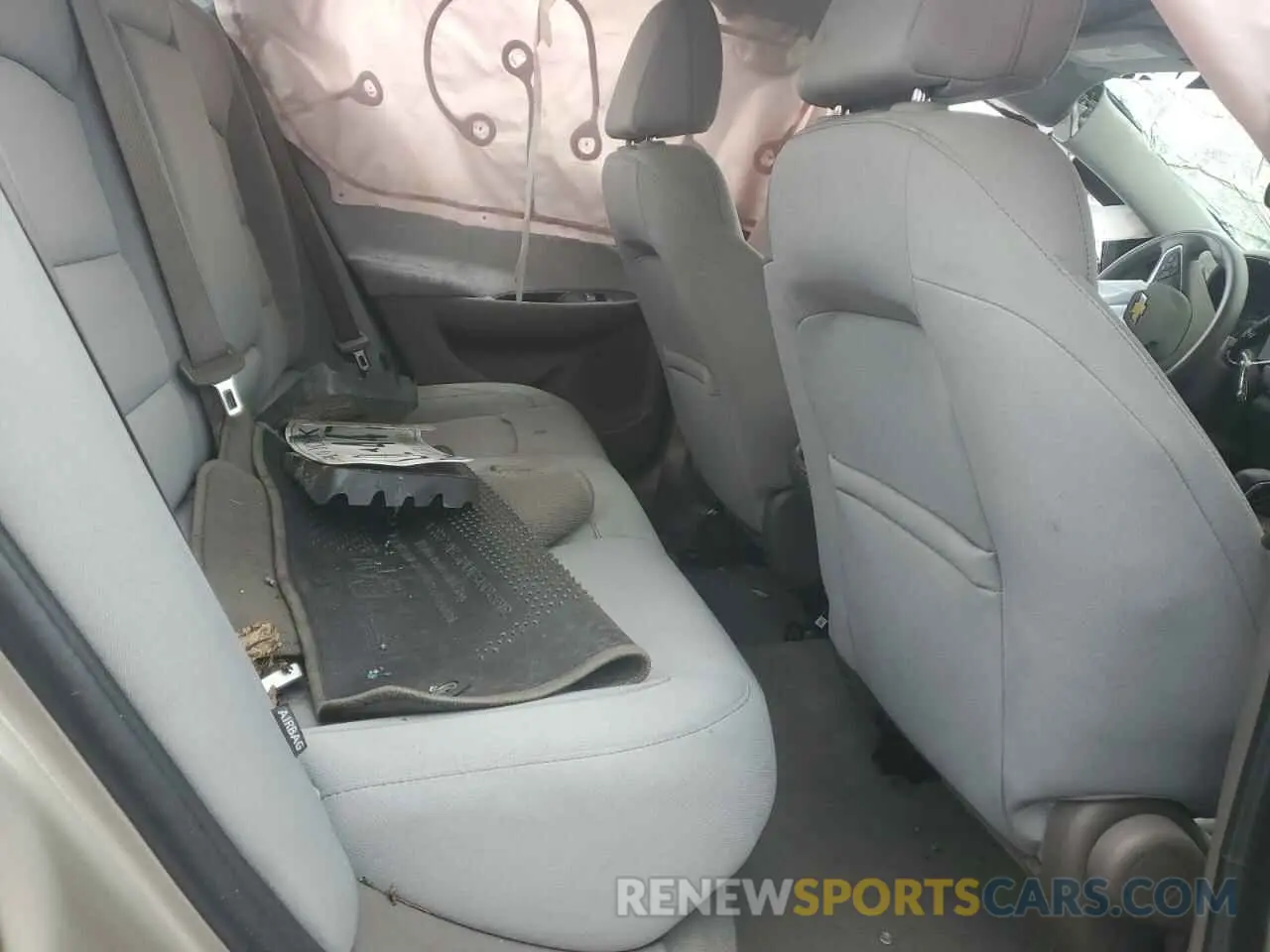 10 Photograph of a damaged car 1G1ZD5ST4NF157642 CHEVROLET MALIBU 2022