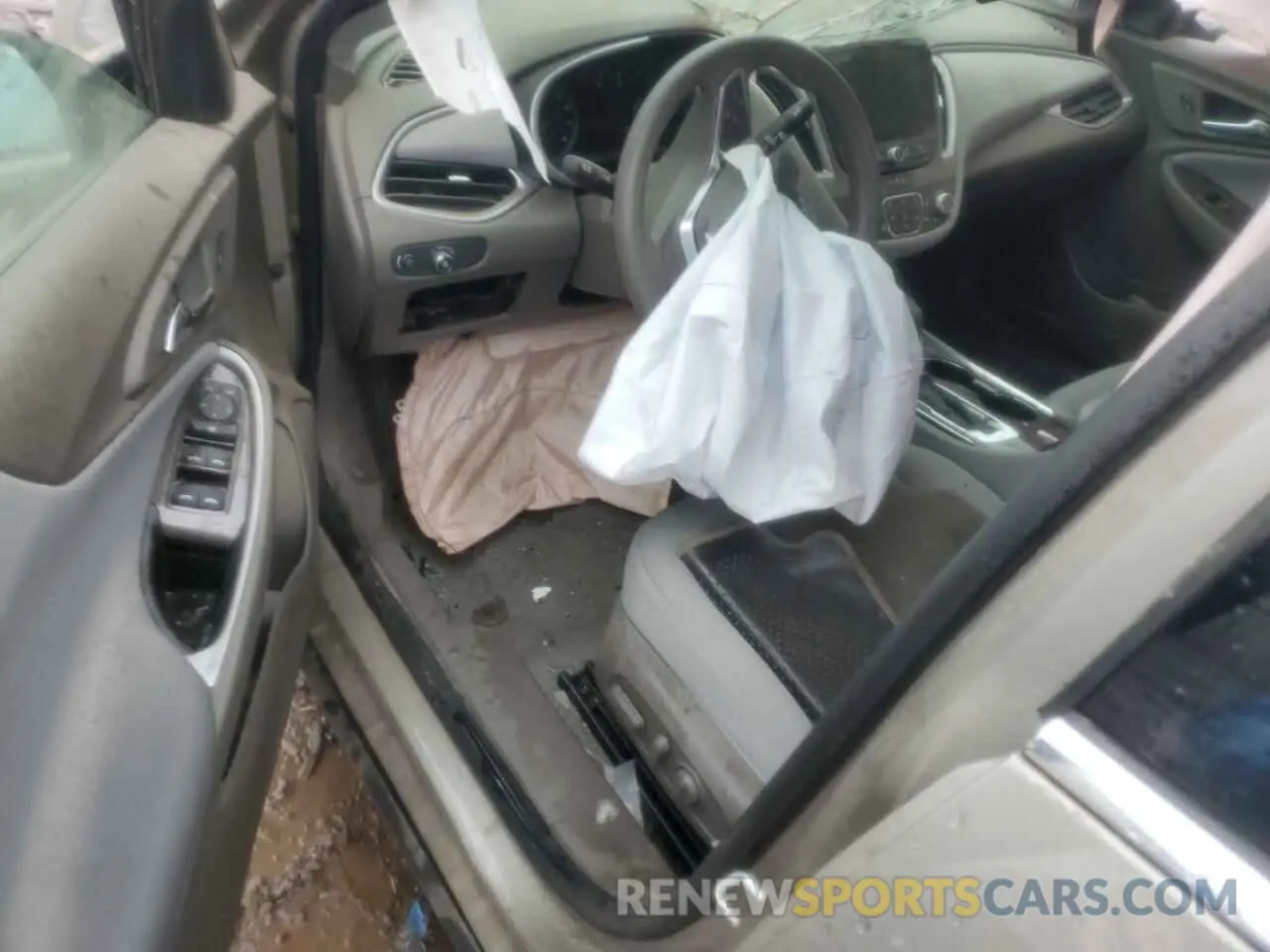 8 Photograph of a damaged car 1G1ZD5ST4NF157642 CHEVROLET MALIBU 2022