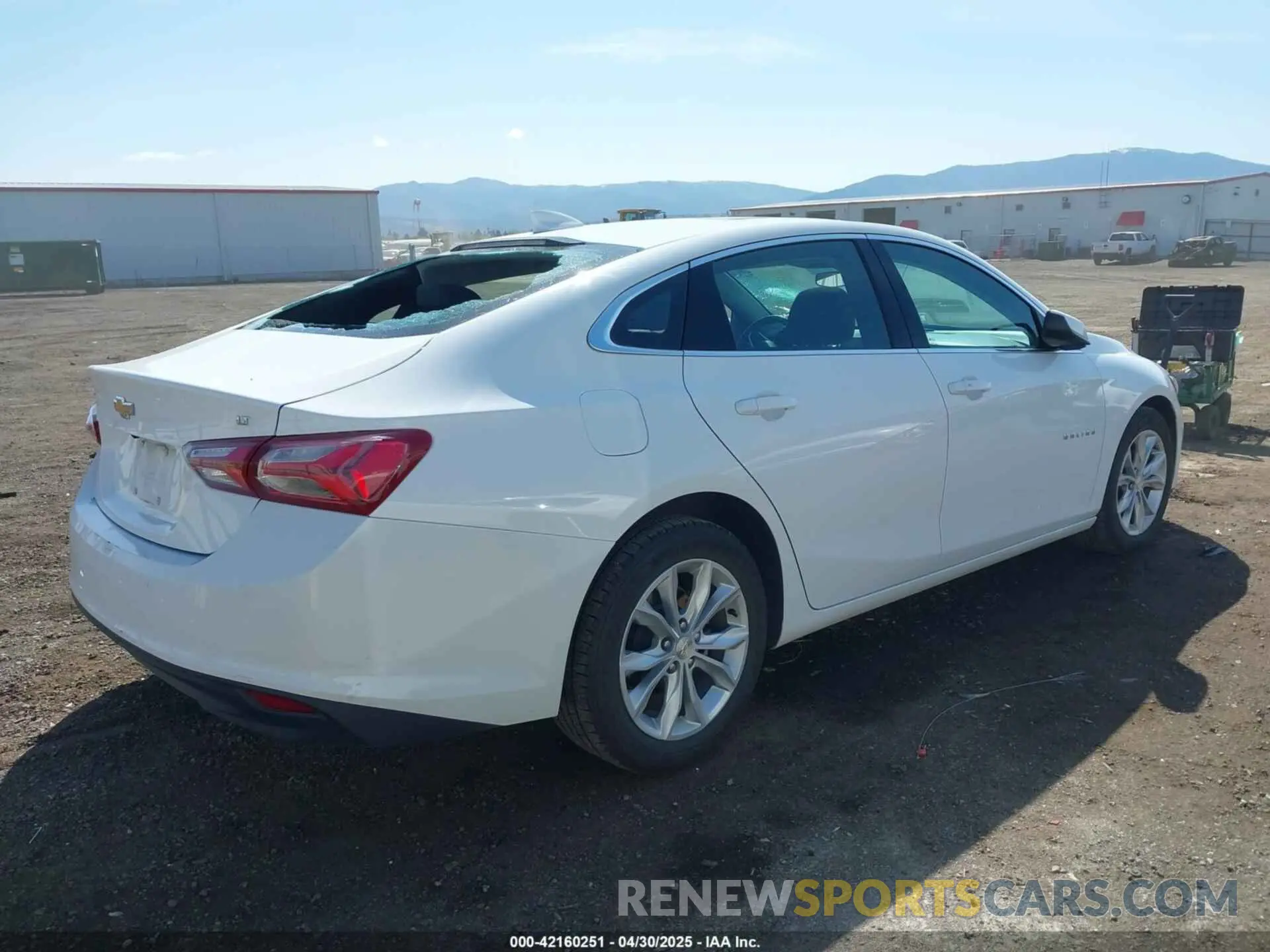 4 Photograph of a damaged car 1G1ZD5ST4NF174358 CHEVROLET MALIBU 2022