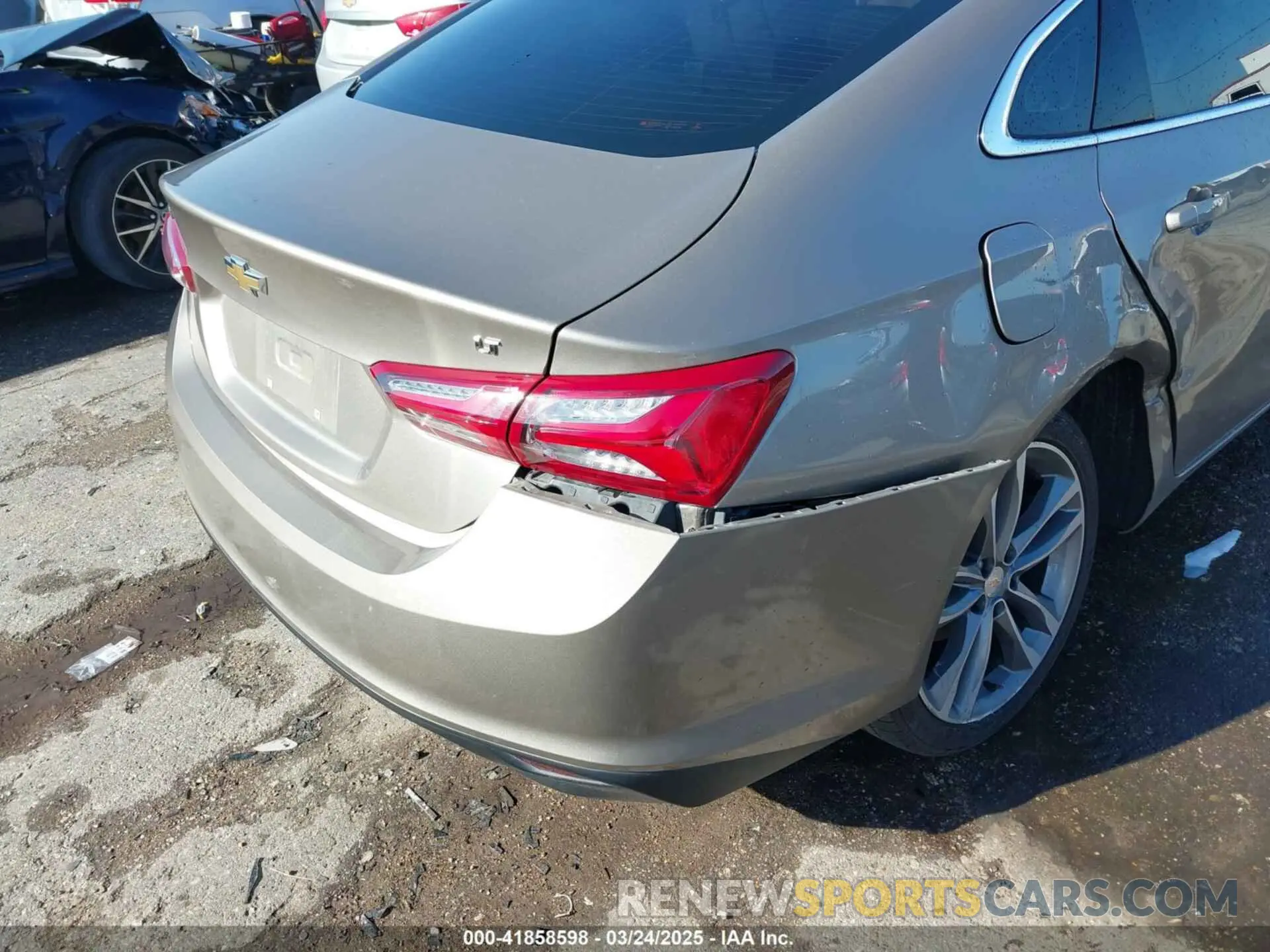 6 Photograph of a damaged car 1G1ZD5ST4NF178104 CHEVROLET MALIBU 2022