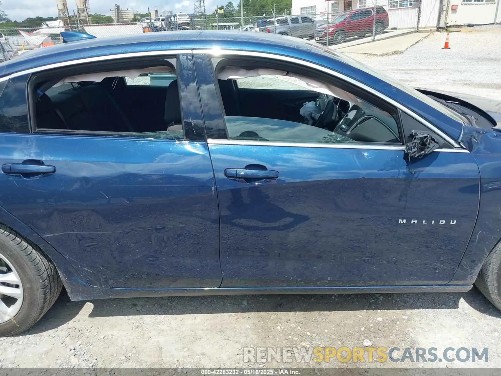 13 Photograph of a damaged car 1G1ZD5ST4NF180239 CHEVROLET MALIBU 2022