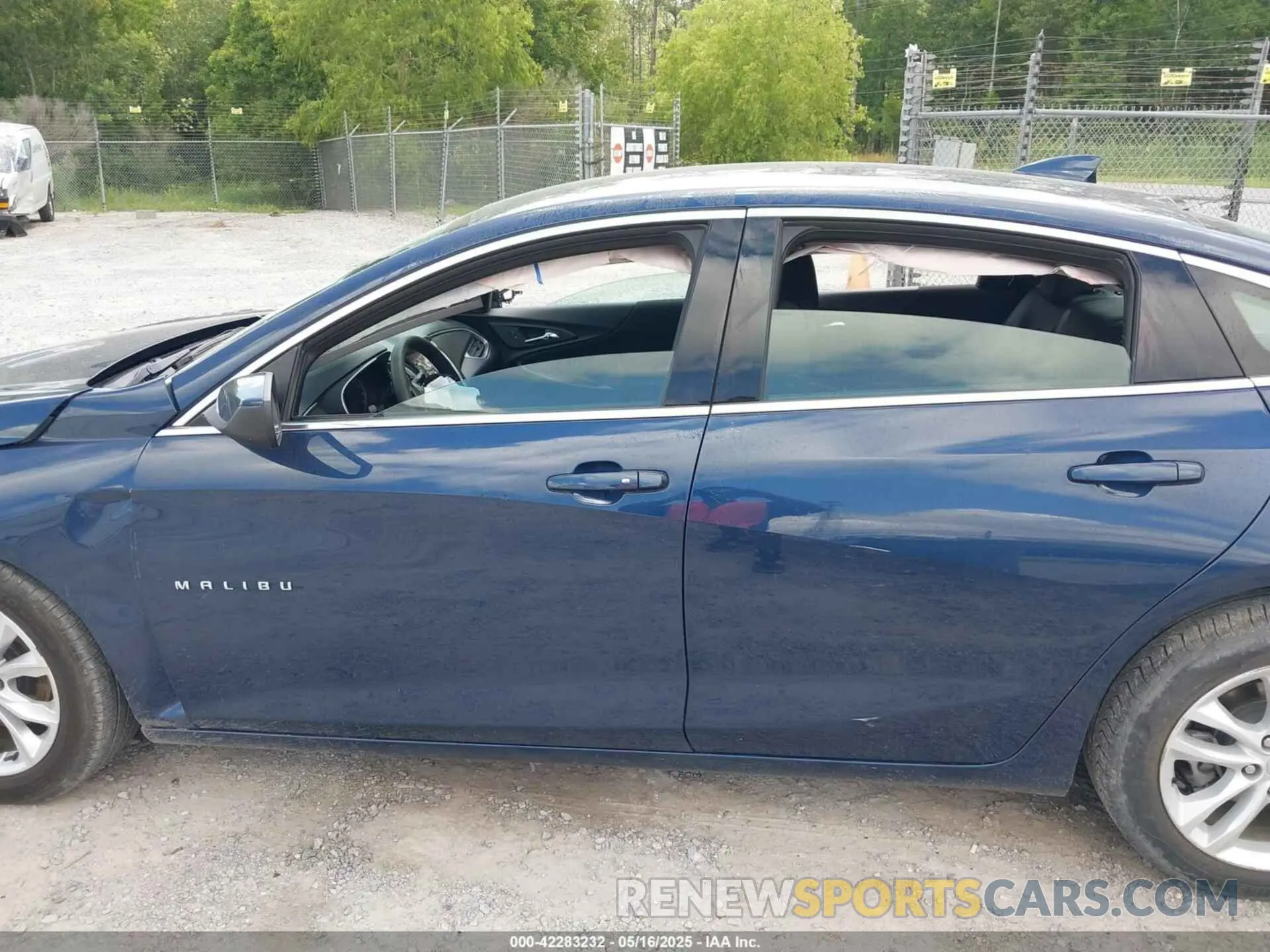 14 Photograph of a damaged car 1G1ZD5ST4NF180239 CHEVROLET MALIBU 2022