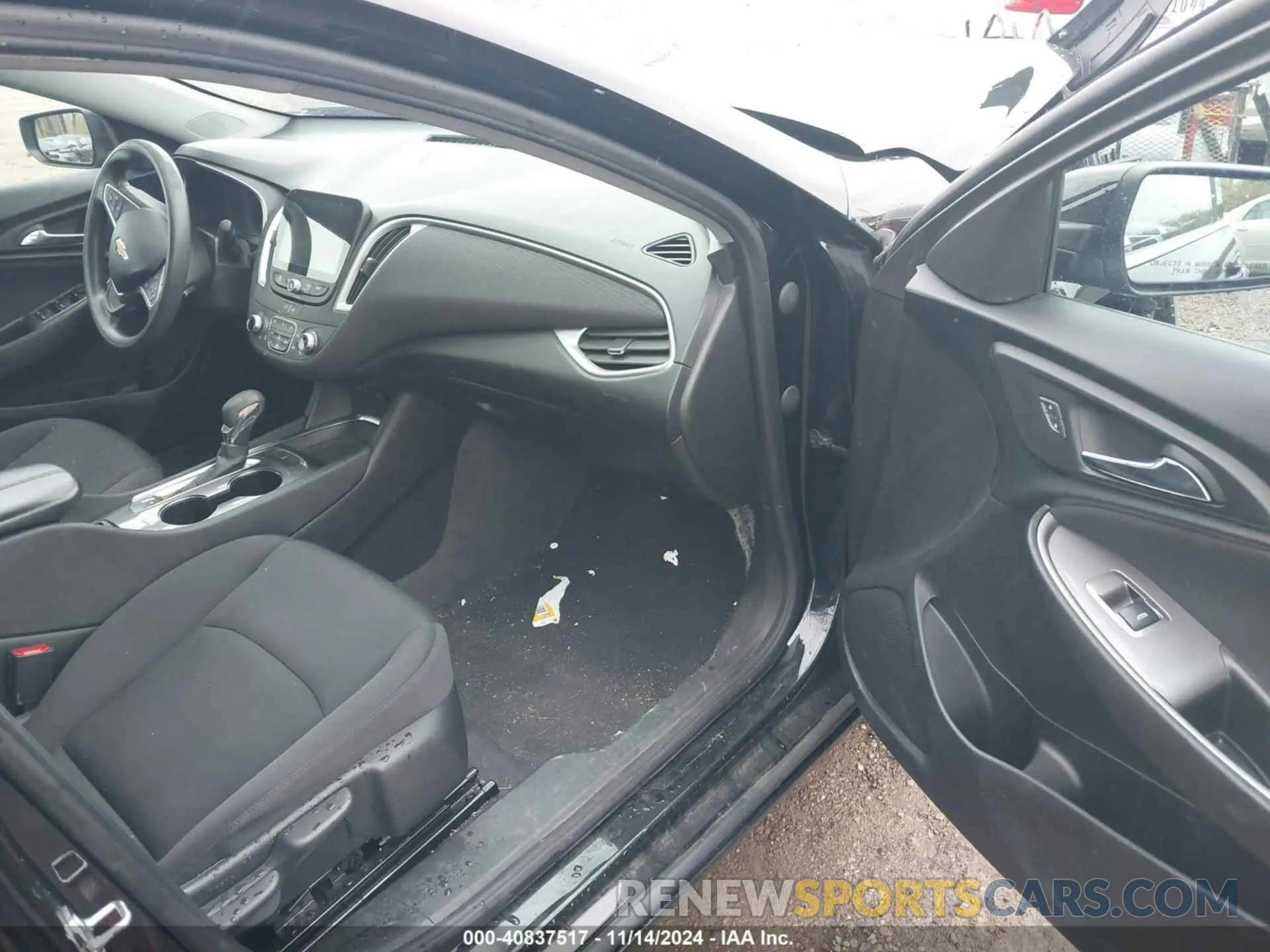 5 Photograph of a damaged car 1G1ZD5ST4NF180712 CHEVROLET MALIBU 2022