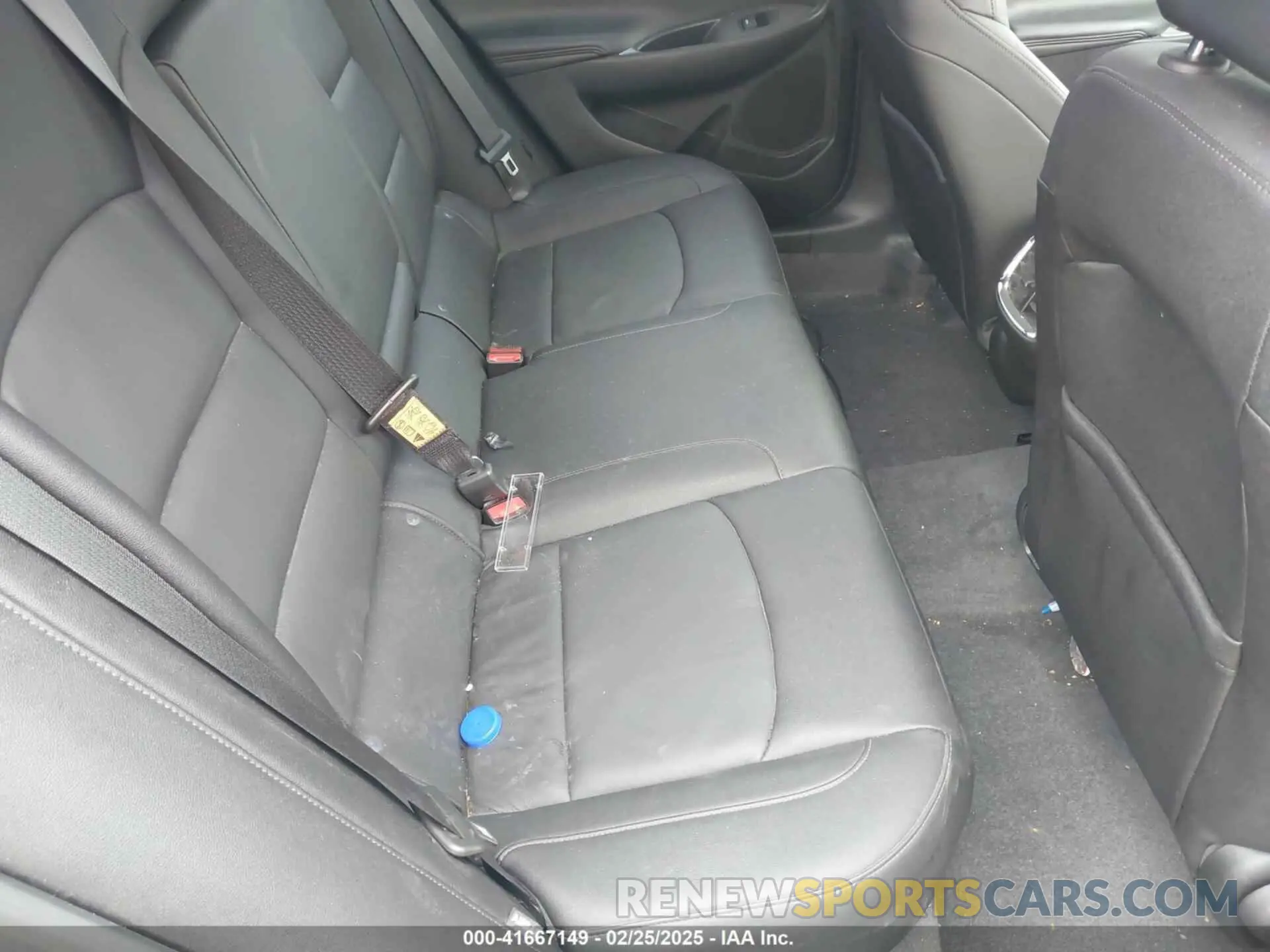 8 Photograph of a damaged car 1G1ZD5ST4NF202322 CHEVROLET MALIBU 2022