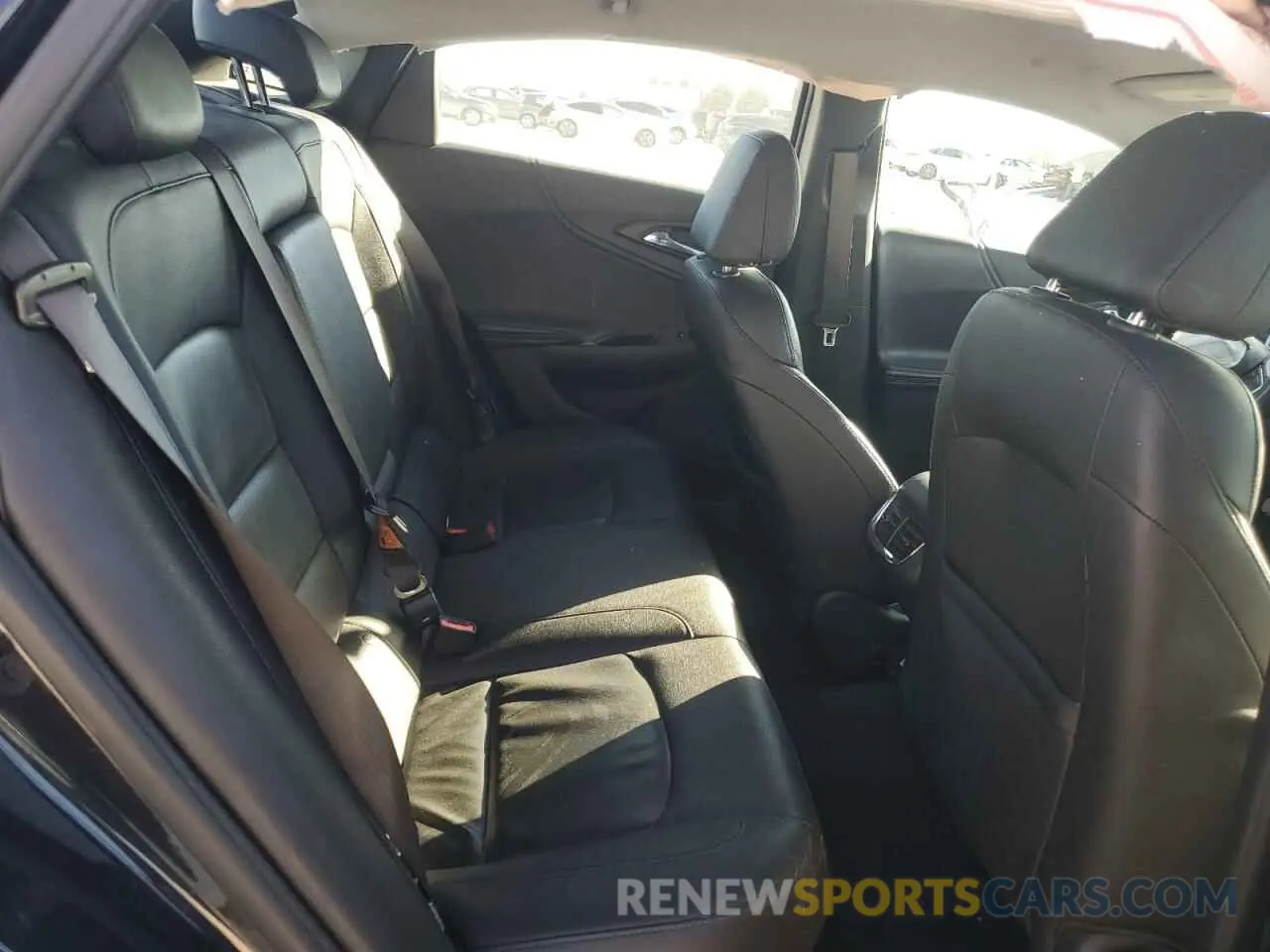 10 Photograph of a damaged car 1G1ZD5ST4NF205866 CHEVROLET MALIBU 2022