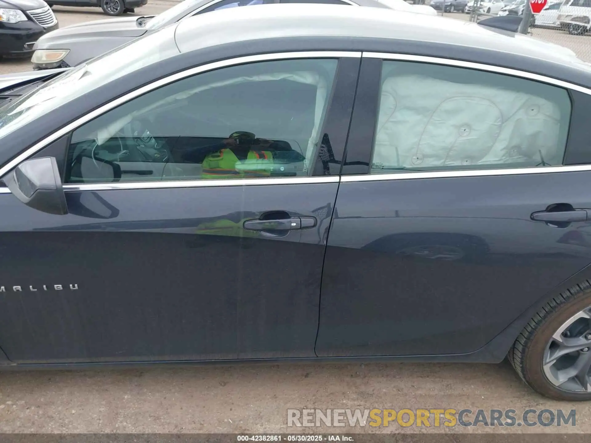 14 Photograph of a damaged car 1G1ZD5ST5NF130109 CHEVROLET MALIBU 2022