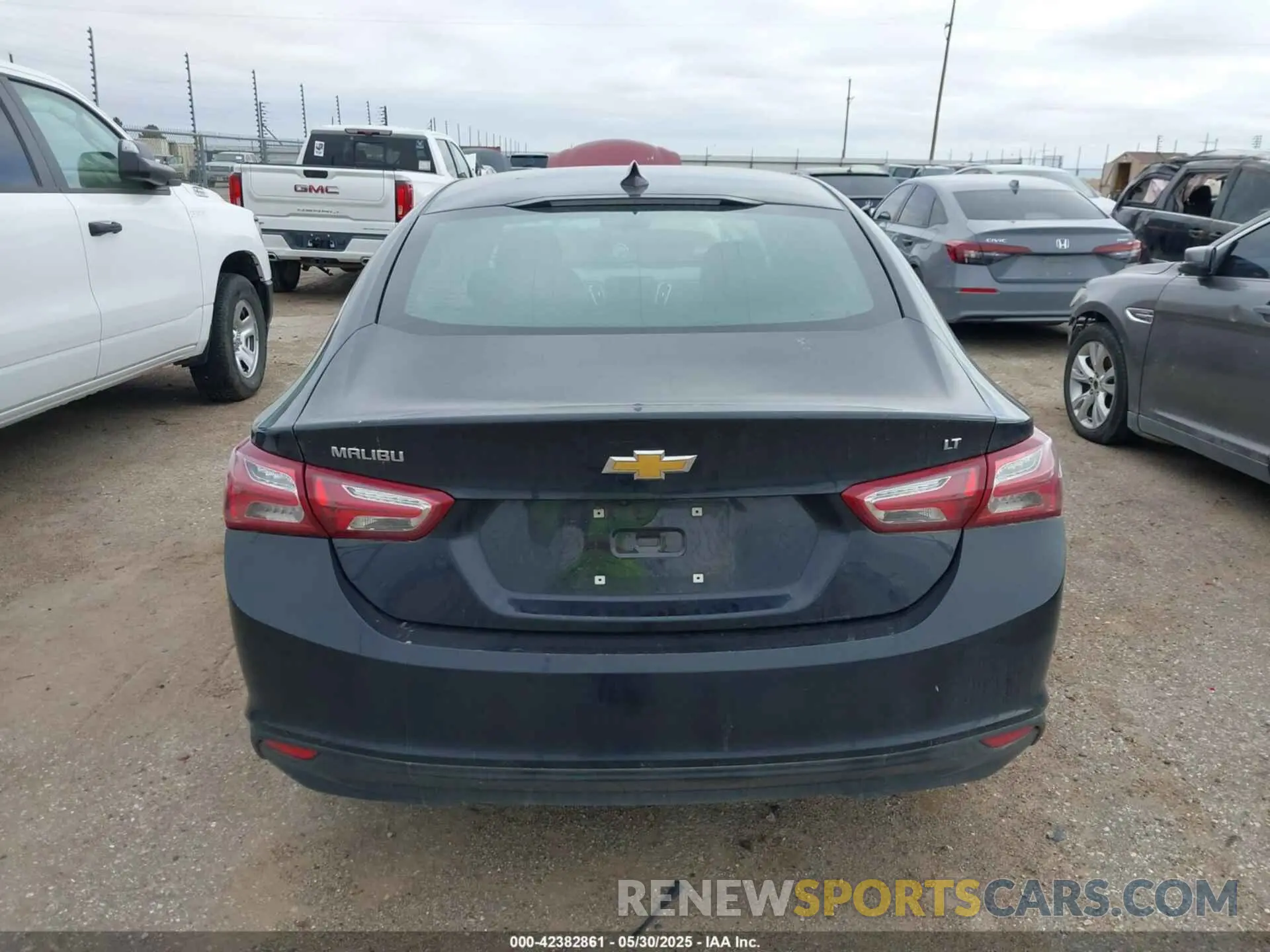 16 Photograph of a damaged car 1G1ZD5ST5NF130109 CHEVROLET MALIBU 2022