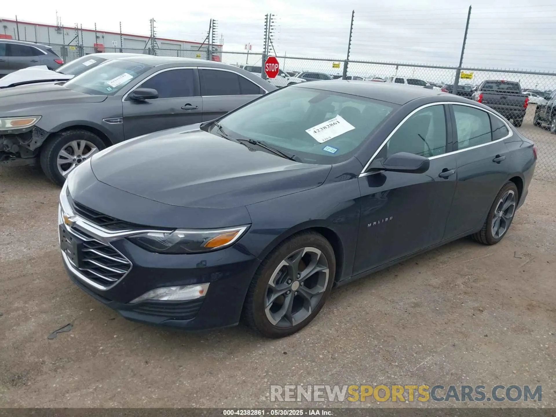 2 Photograph of a damaged car 1G1ZD5ST5NF130109 CHEVROLET MALIBU 2022