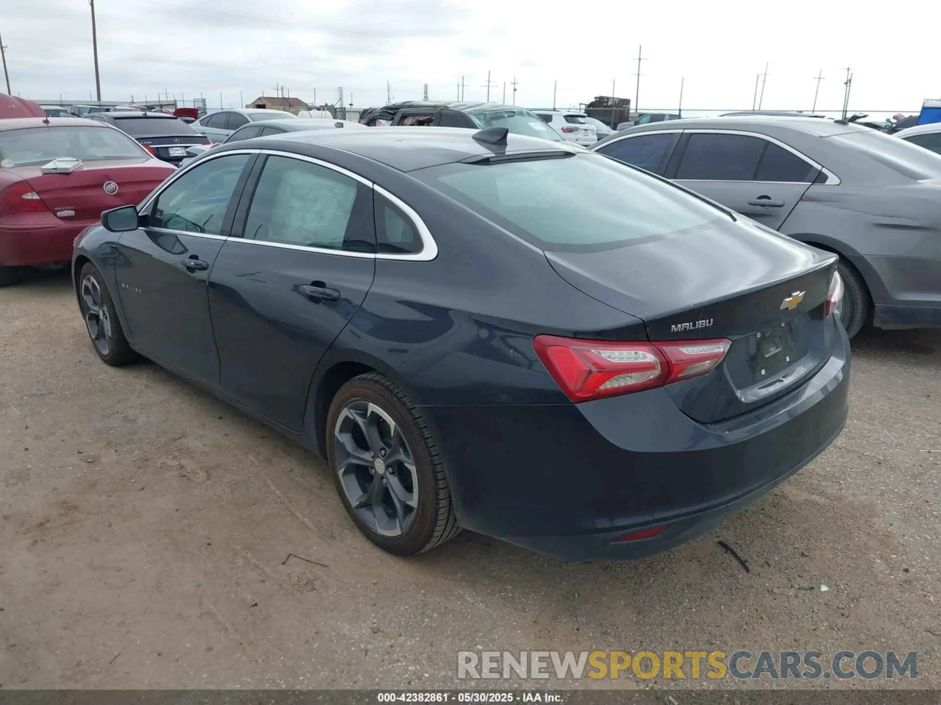 3 Photograph of a damaged car 1G1ZD5ST5NF130109 CHEVROLET MALIBU 2022