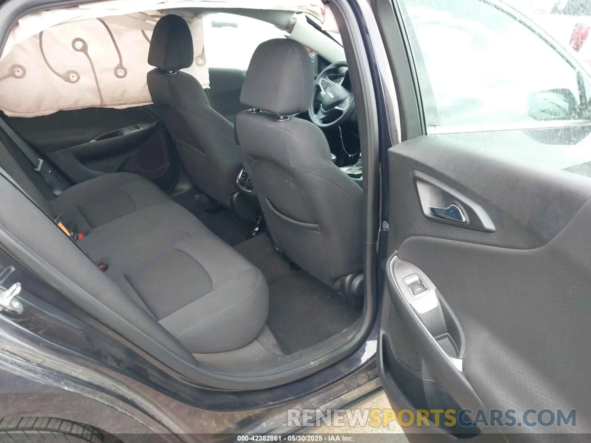 8 Photograph of a damaged car 1G1ZD5ST5NF130109 CHEVROLET MALIBU 2022