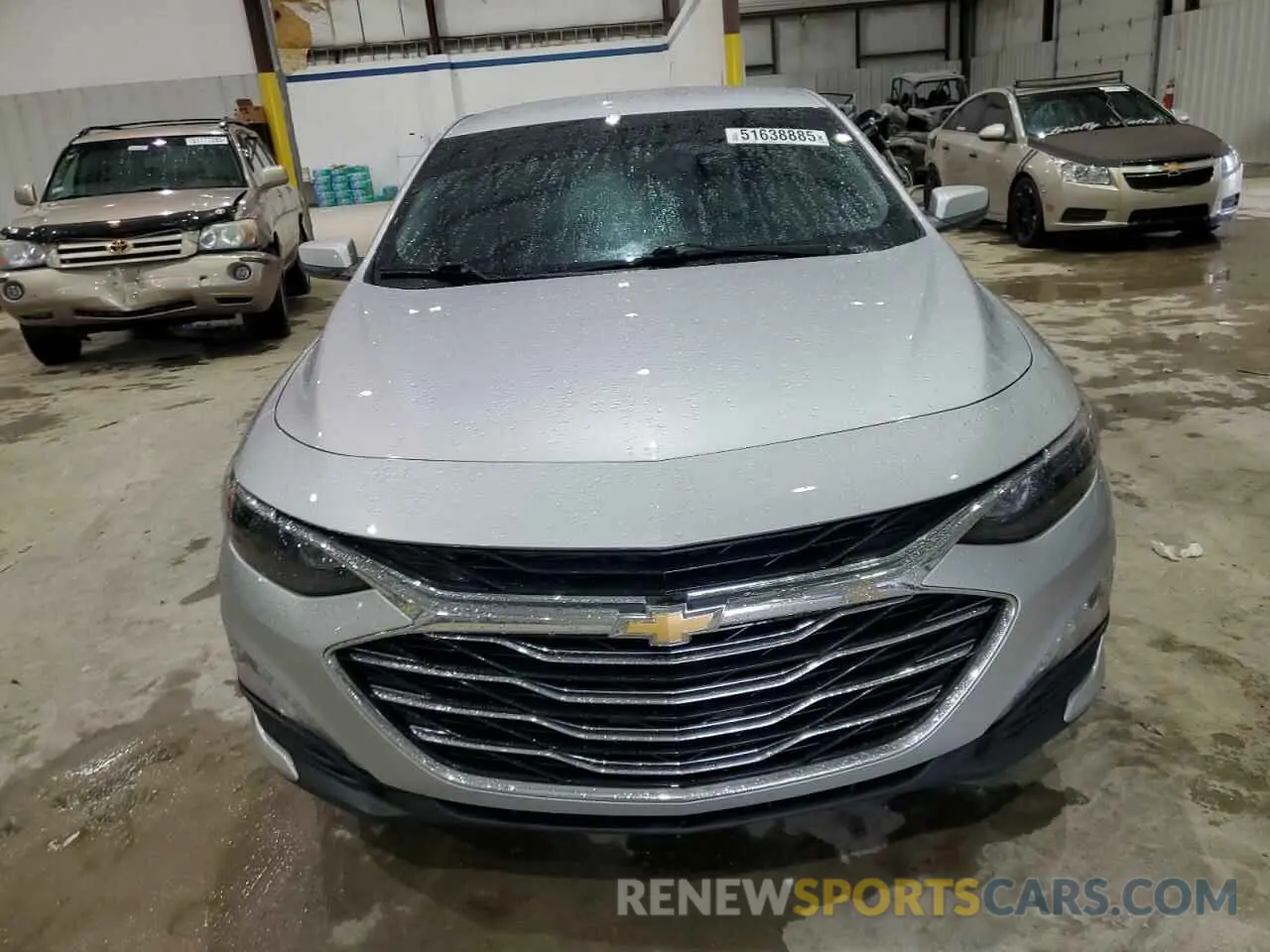5 Photograph of a damaged car 1G1ZD5ST5NF135620 CHEVROLET MALIBU 2022