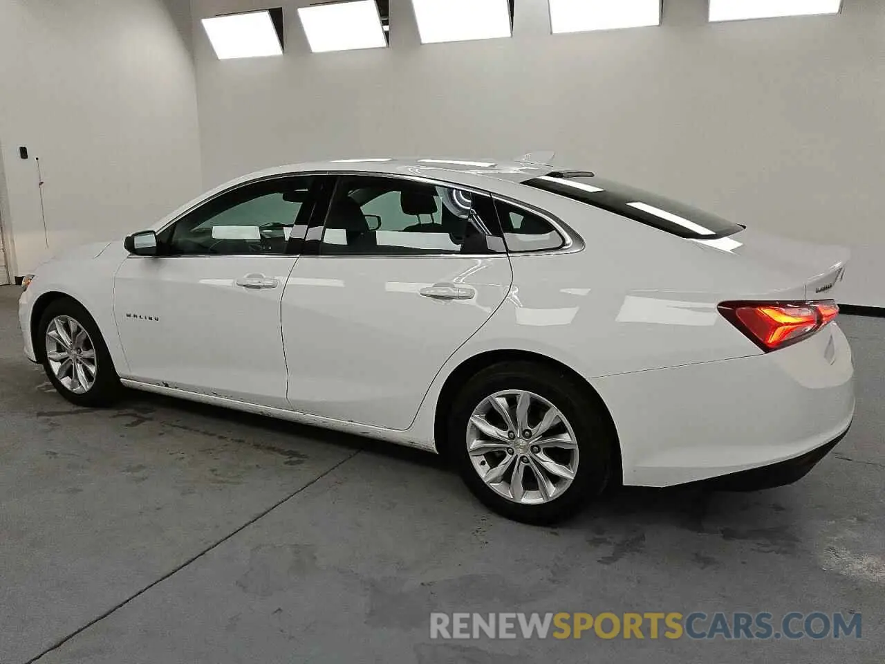 2 Photograph of a damaged car 1G1ZD5ST5NF143751 CHEVROLET MALIBU 2022