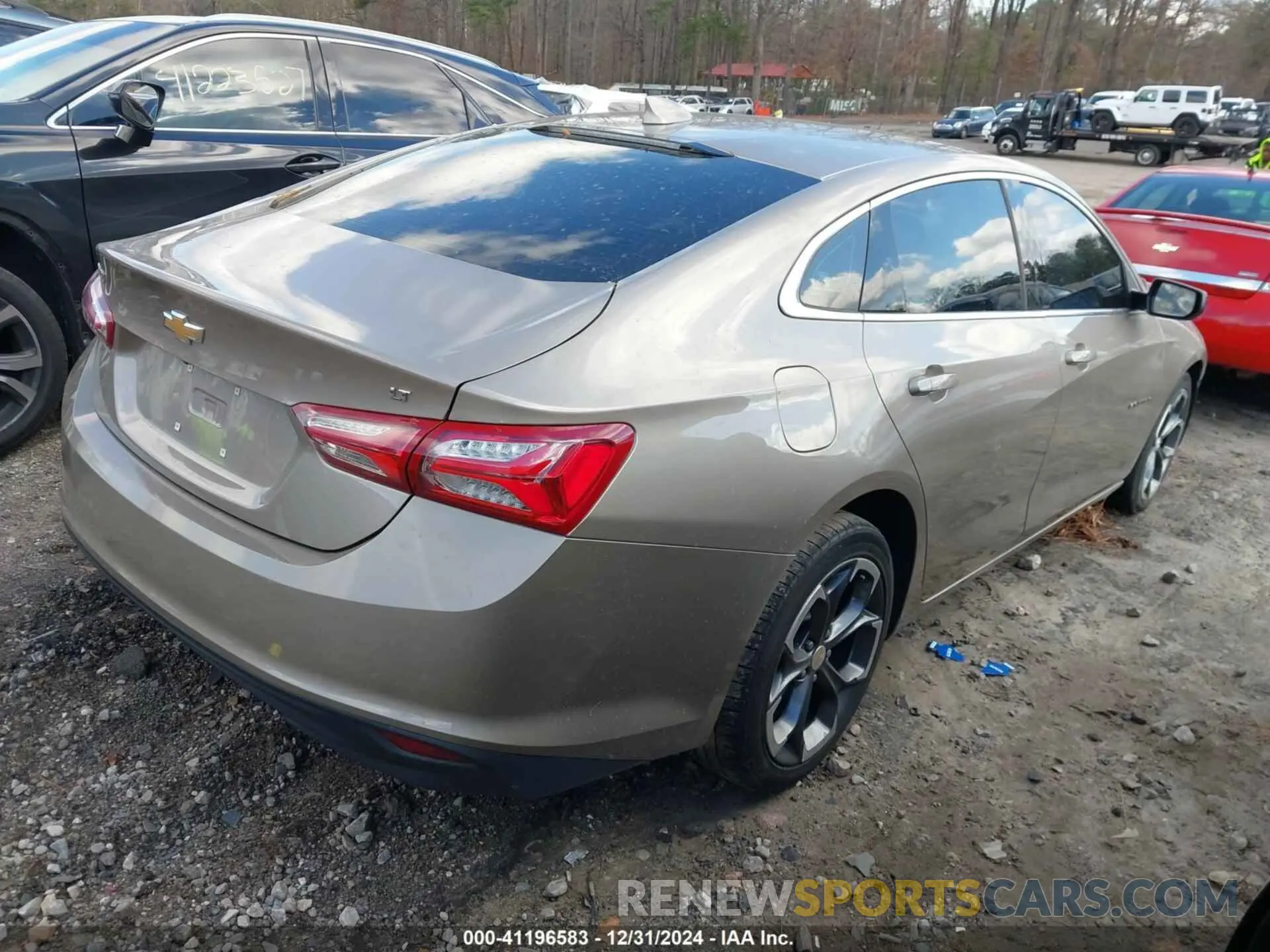 4 Photograph of a damaged car 1G1ZD5ST5NF162249 CHEVROLET MALIBU 2022
