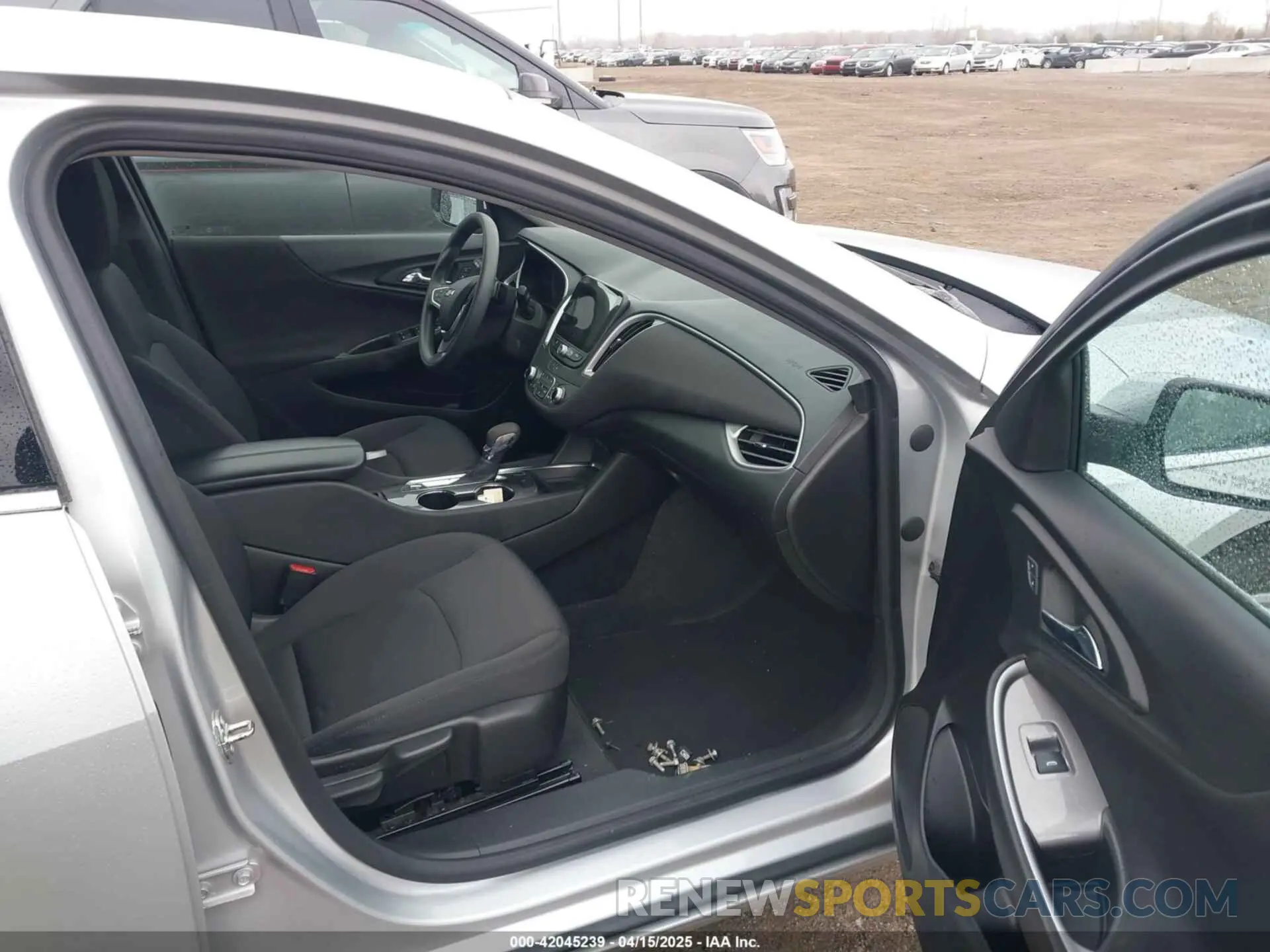 5 Photograph of a damaged car 1G1ZD5ST5NF163398 CHEVROLET MALIBU 2022