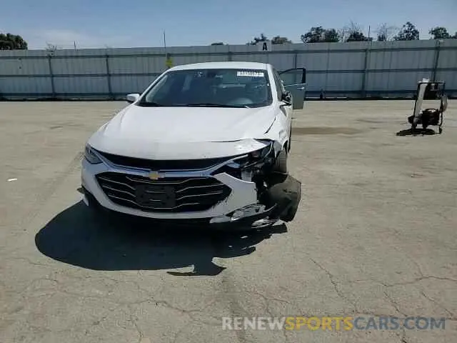 10 Photograph of a damaged car 1G1ZD5ST5NF167158 CHEVROLET MALIBU 2022