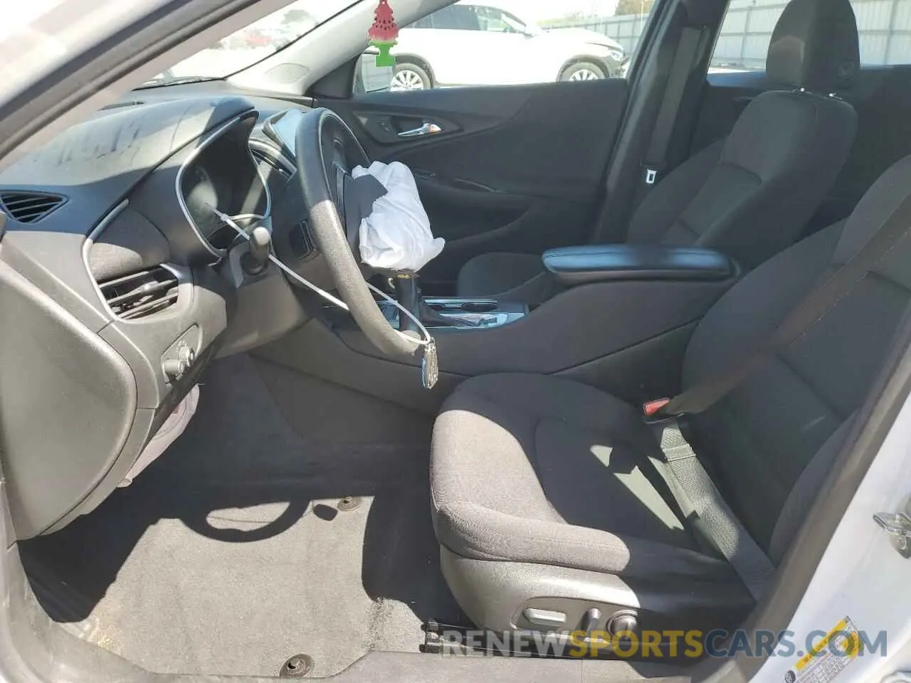7 Photograph of a damaged car 1G1ZD5ST5NF167158 CHEVROLET MALIBU 2022