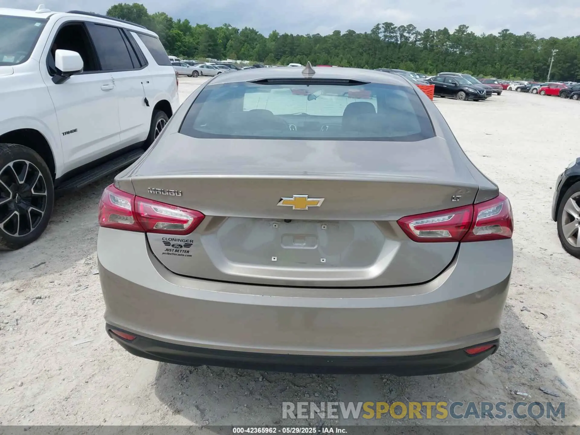16 Photograph of a damaged car 1G1ZD5ST5NF168973 CHEVROLET MALIBU 2022