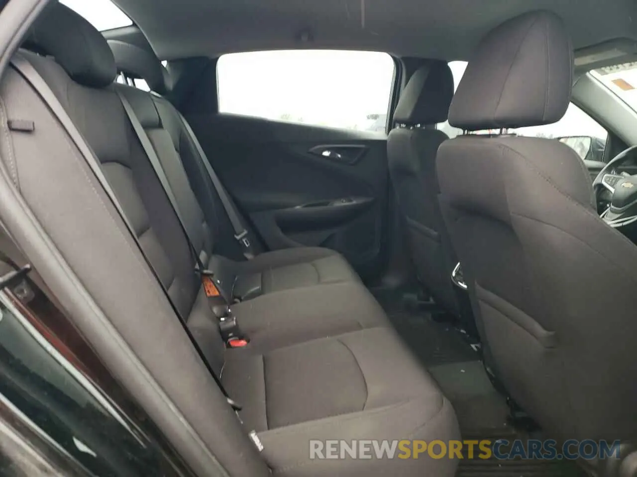 10 Photograph of a damaged car 1G1ZD5ST5NF182677 CHEVROLET MALIBU 2022