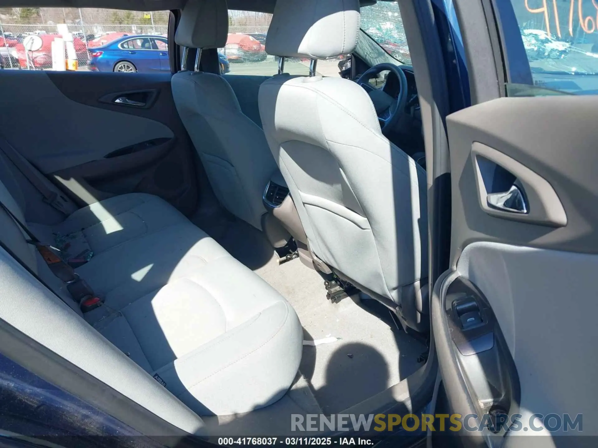 8 Photograph of a damaged car 1G1ZD5ST6NF101198 CHEVROLET MALIBU 2022