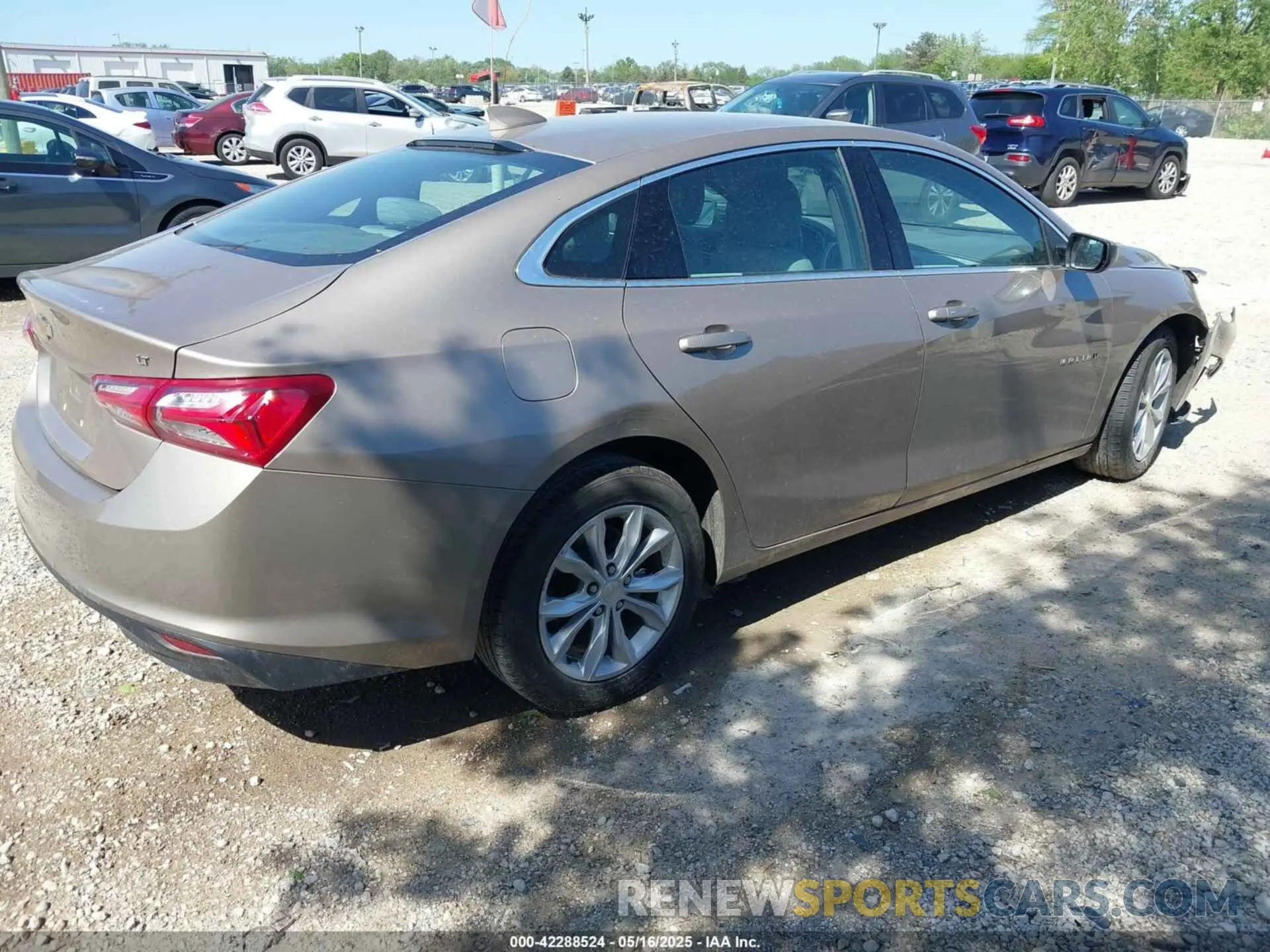 4 Photograph of a damaged car 1G1ZD5ST6NF125064 CHEVROLET MALIBU 2022