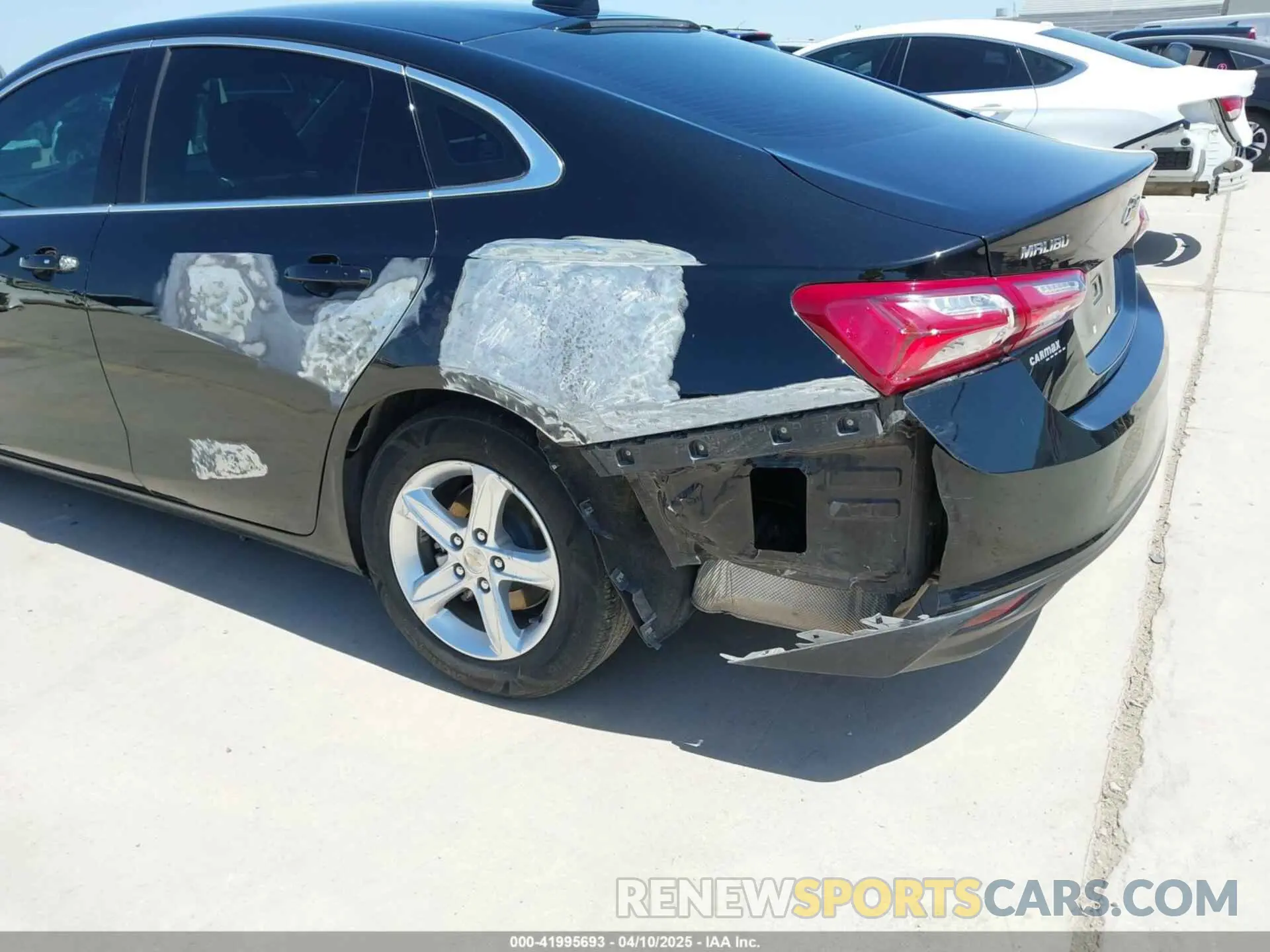 6 Photograph of a damaged car 1G1ZD5ST6NF142267 CHEVROLET MALIBU 2022